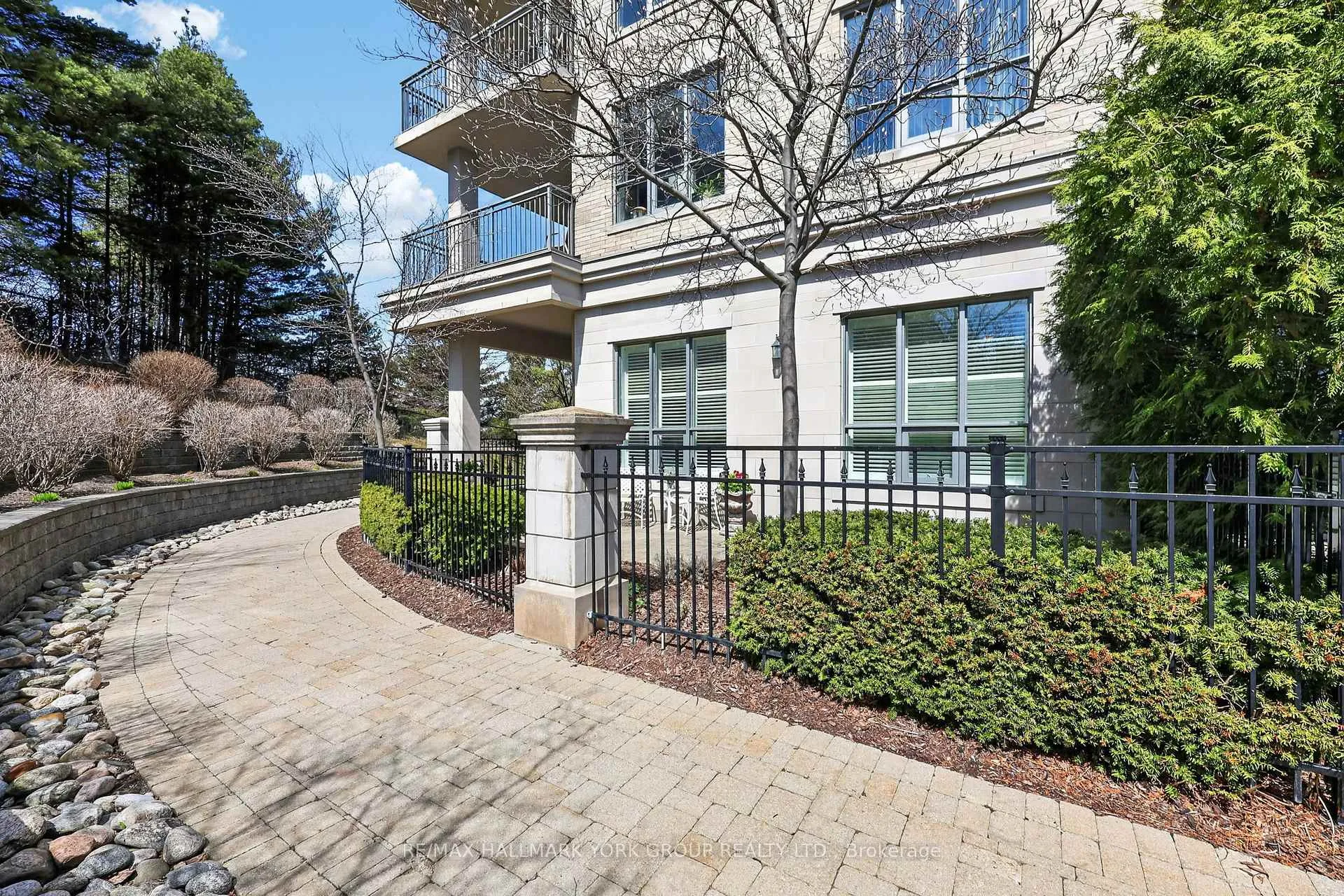 Photo 37 of Unit 109, 180 John Way, Aurora, Bayview Wellington — HOMEH