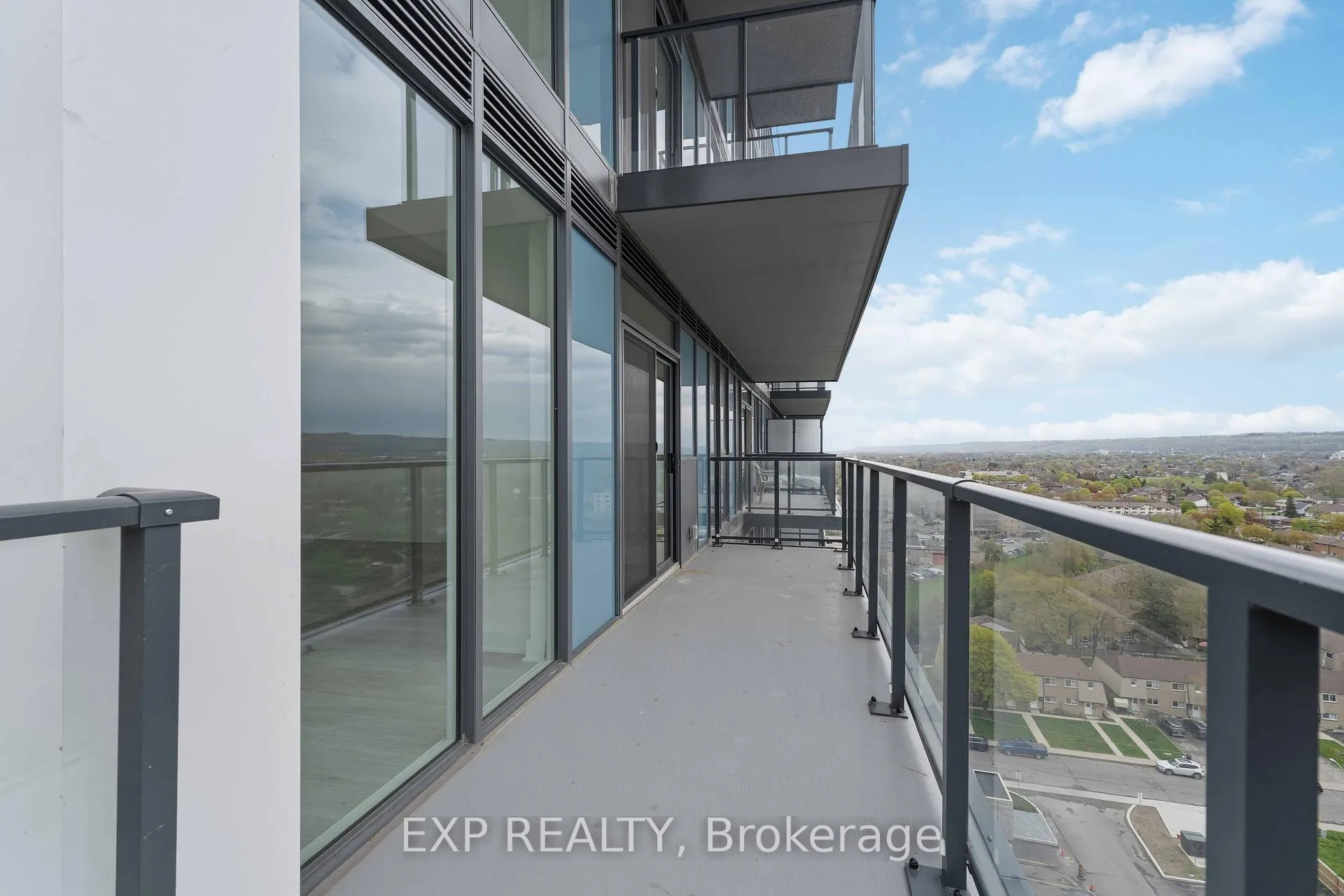 Photo 17 of Unit 1306, 2782 Barton Street E, Hamilton, Riverdale — HOMEH