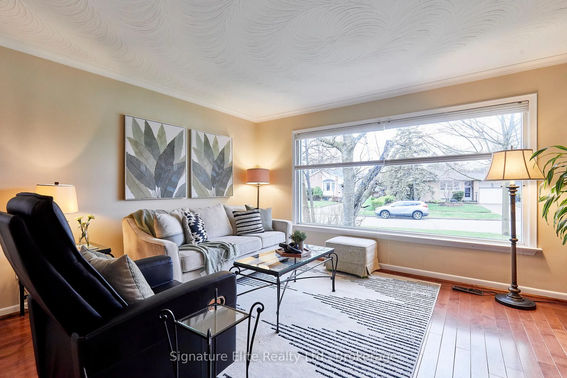 Photo 9 of 135 Toynbee Trail, Scarborough, Guildwood — HOMEH
