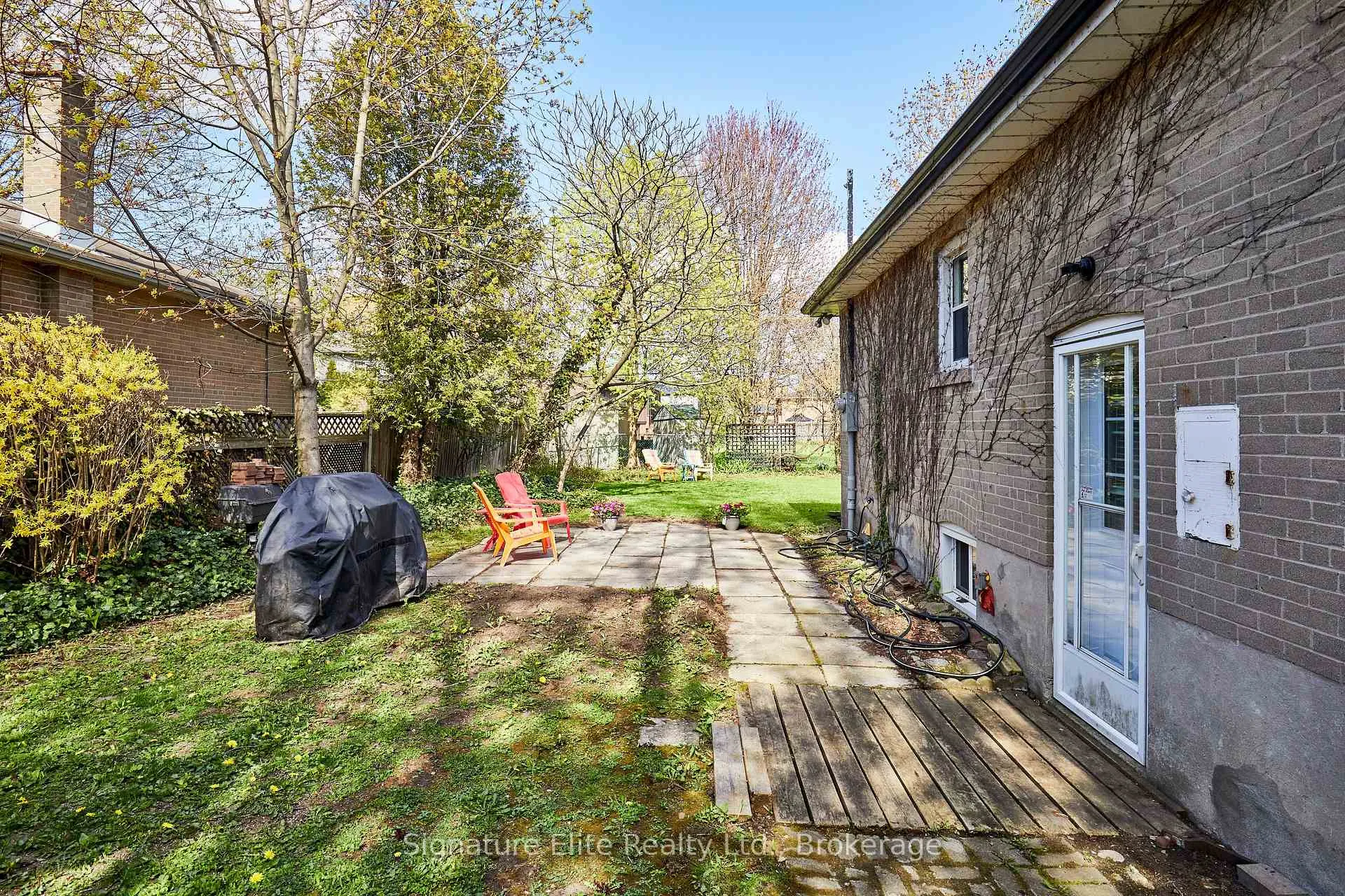 Photo 33 of 135 Toynbee Trail, Scarborough, Guildwood — HOMEH