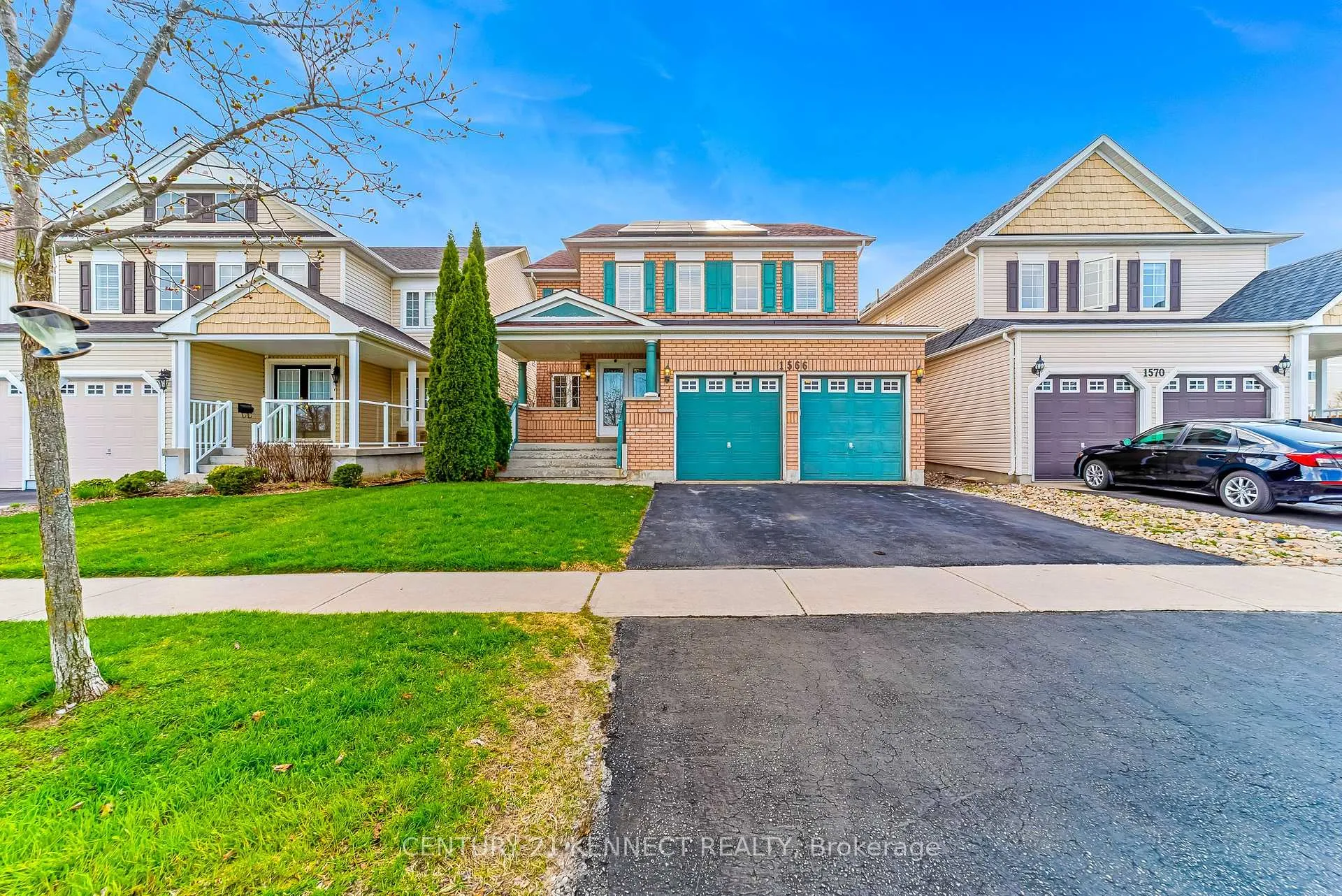 Front of 1566 Aldergrove Drive