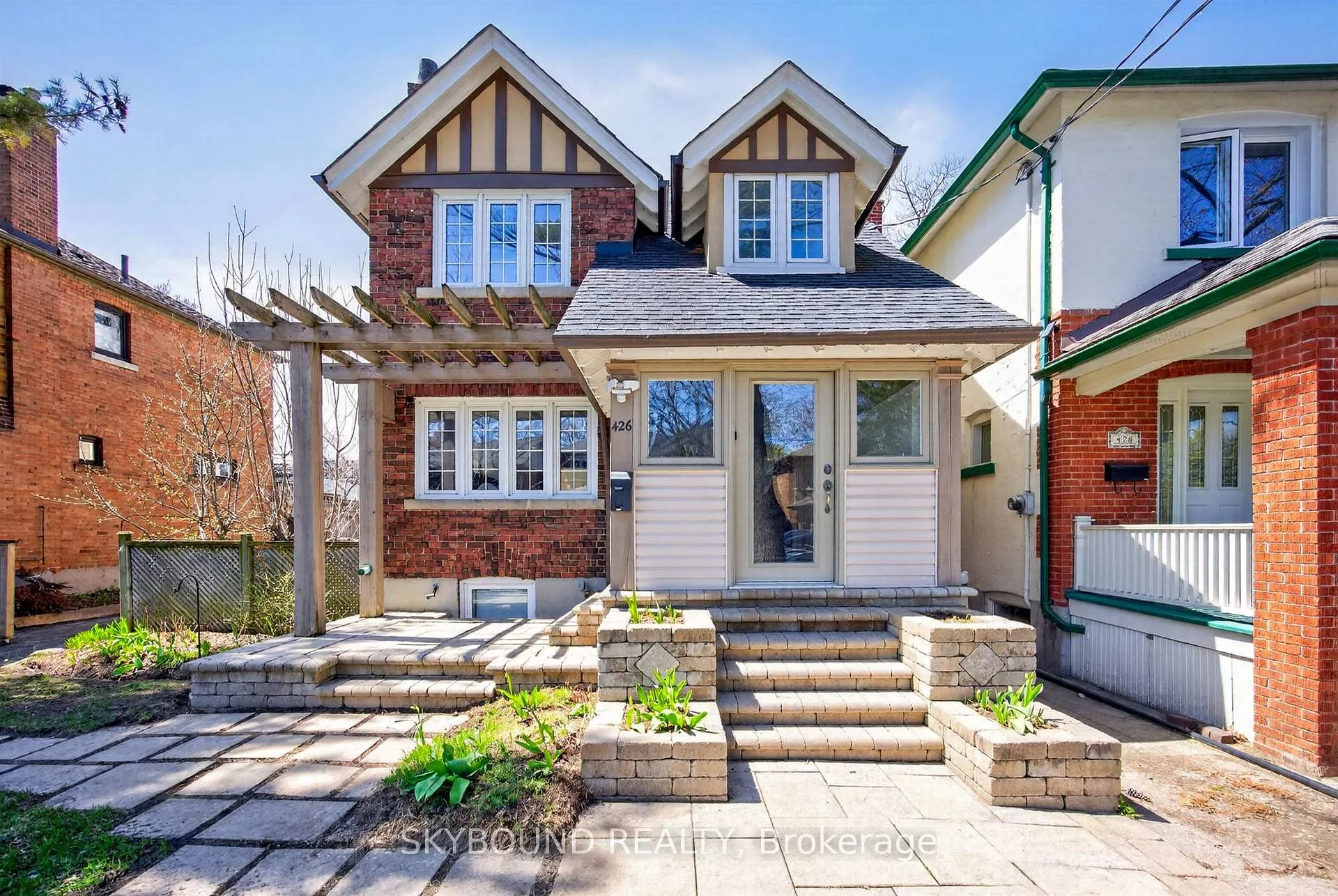 Front of 426 Armadale Avenue