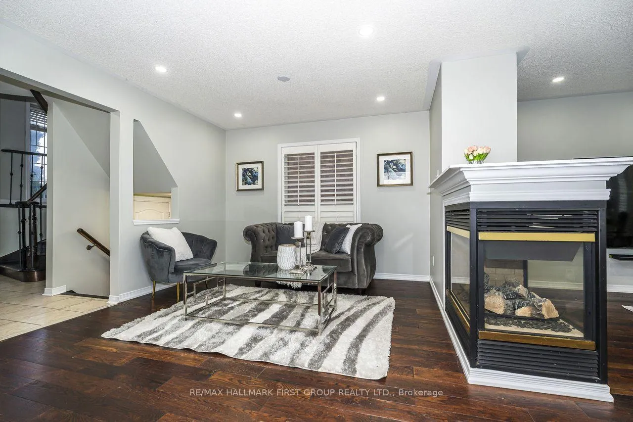 Photo 6 of 23 Durling Rock Street, Ajax, Northeast Ajax — HOMEH