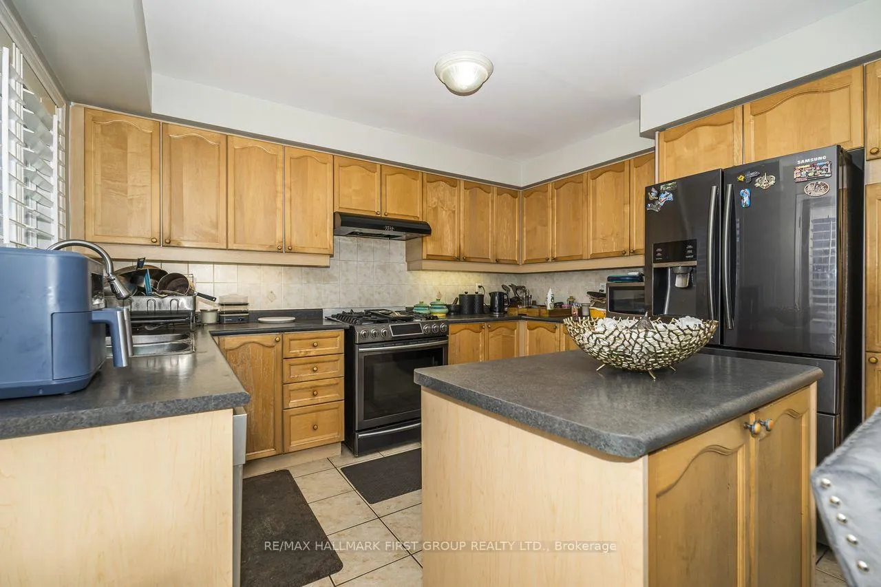 Photo 13 of 23 Durling Rock Street, Ajax, Northeast Ajax — HOMEH