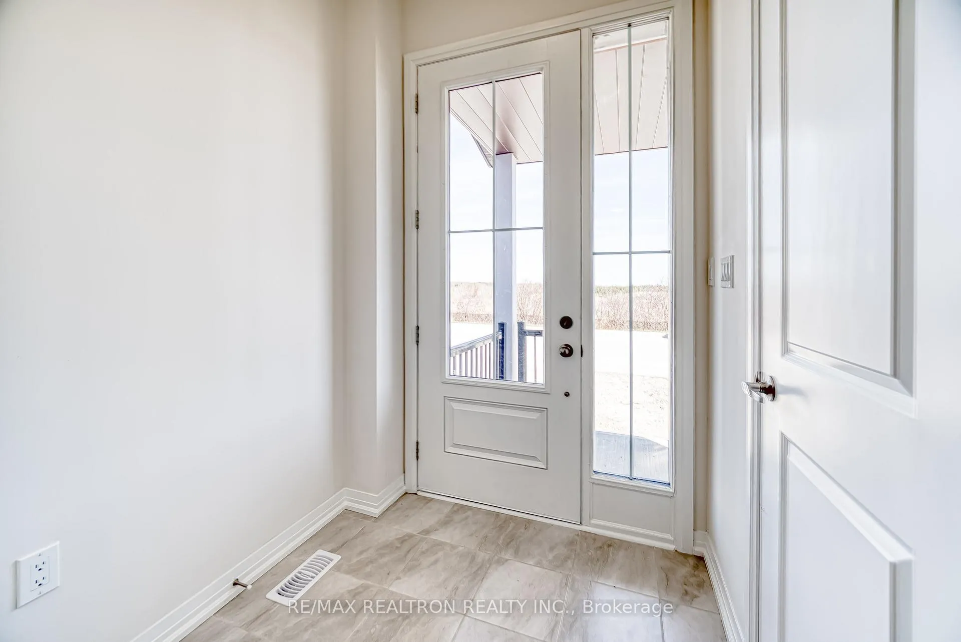 Photo 3 of 3040 Sideline 16 Road, Pickering, Rural Pickering — HOMEH