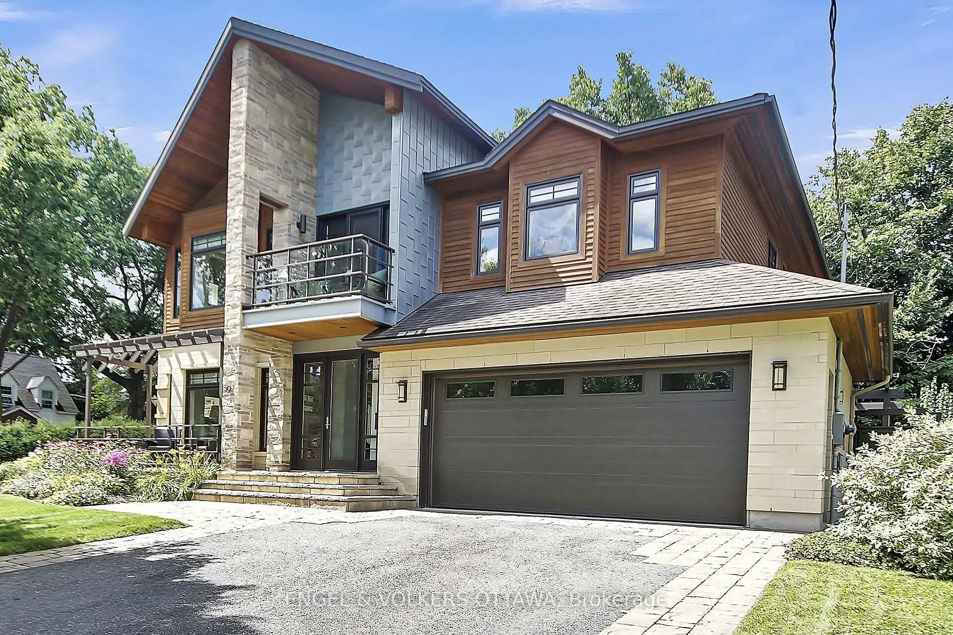 Photo 4 of 592 Brierwood Avenue, Ottawa, McKellar/Highland — HOMEH