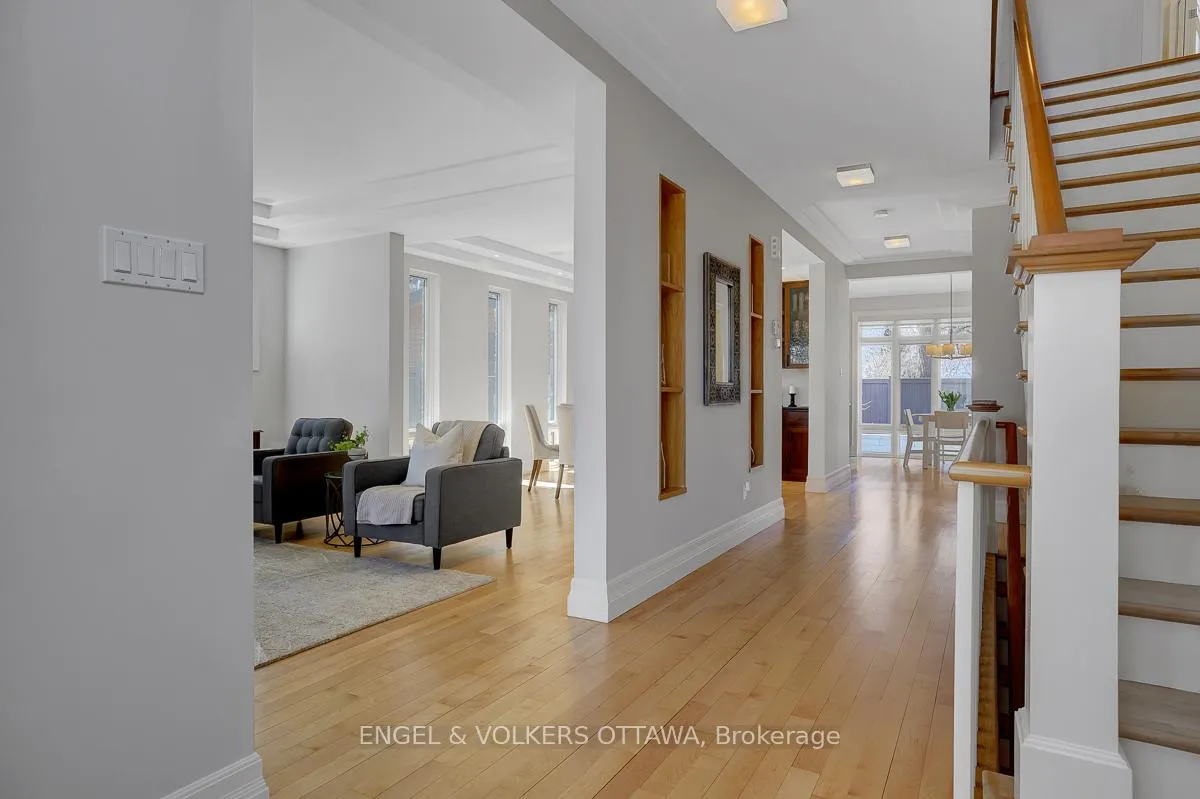 Photo 7 of 592 Brierwood Avenue, Ottawa, McKellar/Highland — HOMEH