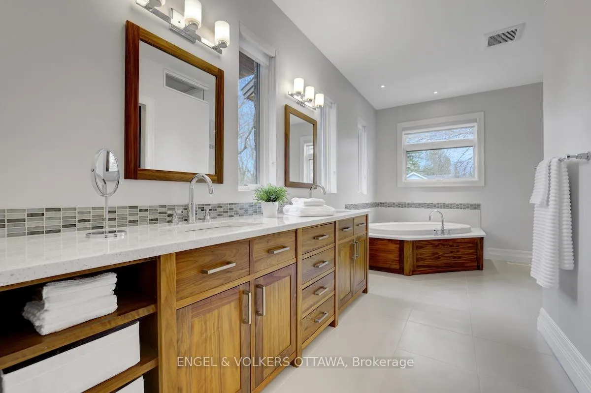 Photo 31 of 592 Brierwood Avenue, Ottawa, McKellar/Highland — HOMEH