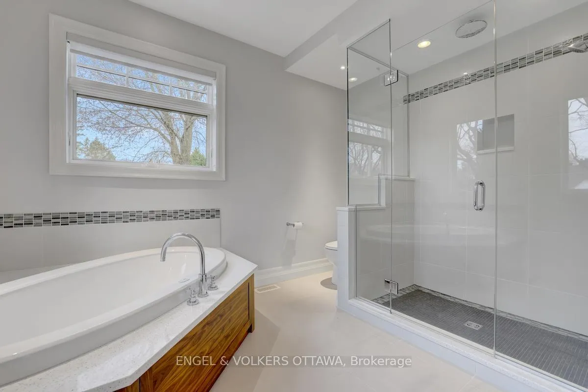 Photo 32 of 592 Brierwood Avenue, Ottawa, McKellar/Highland — HOMEH