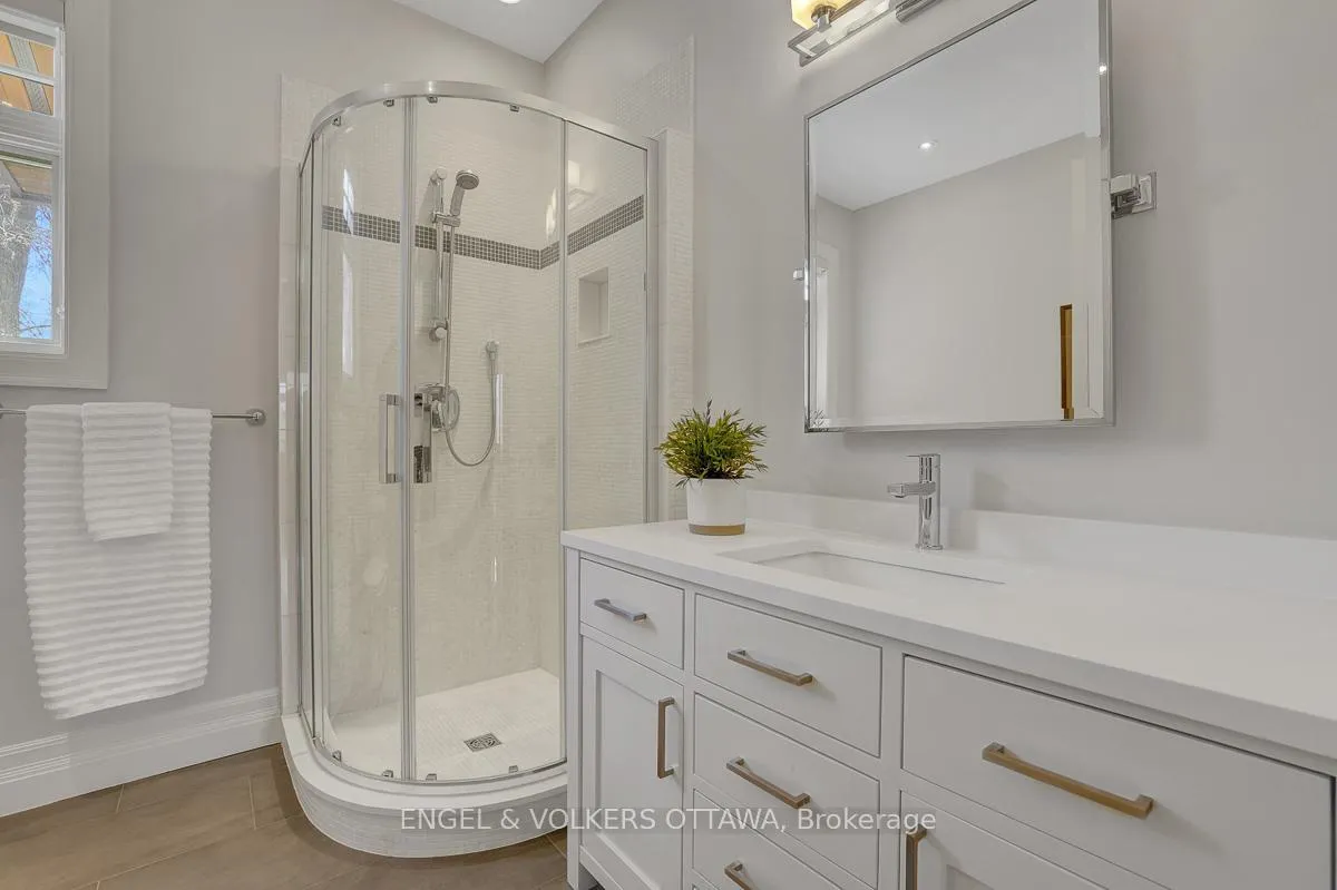 Photo 39 of 592 Brierwood Avenue, Ottawa, McKellar/Highland — HOMEH