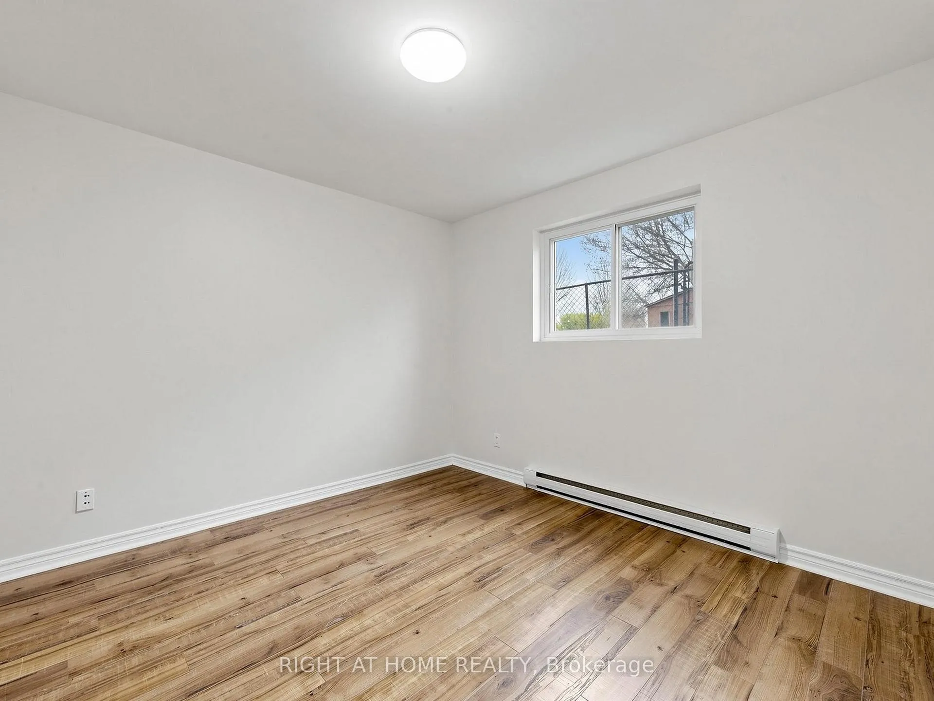 Photo 18 of 345 Dwight Avenue, Oshawa, Lakeview — HOMEH