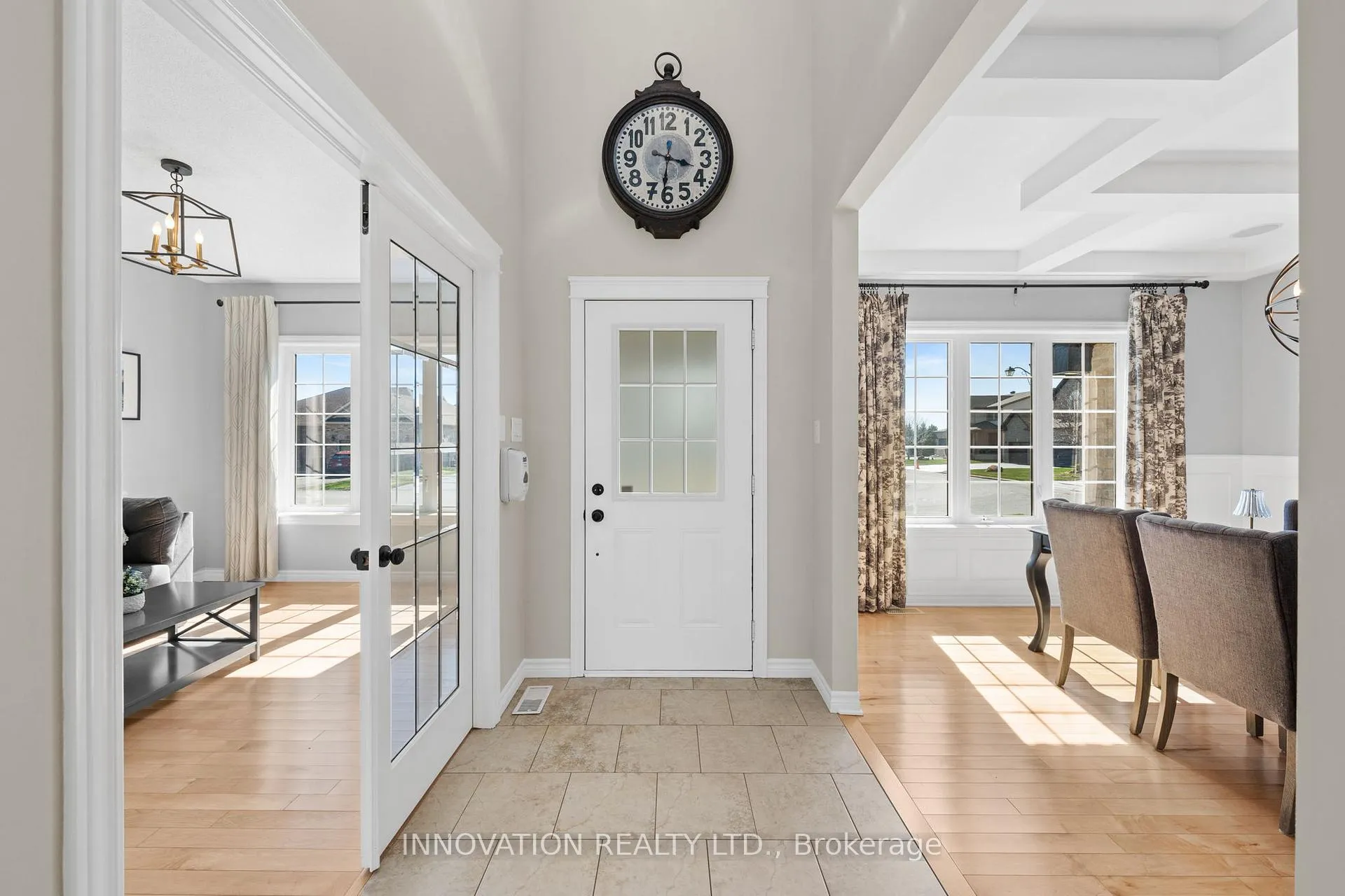 Photo 2 of 122 Corndav Way, Ottawa, Richmond — HOMEH