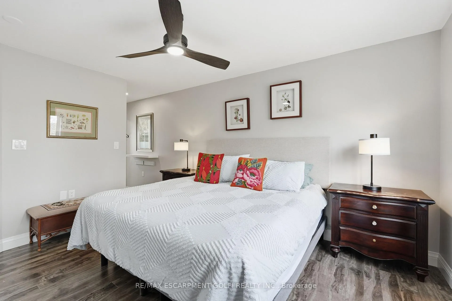 Photo 16 of 3 Rembe Avenue, Hamilton, Hamilton Beach — HOMEH