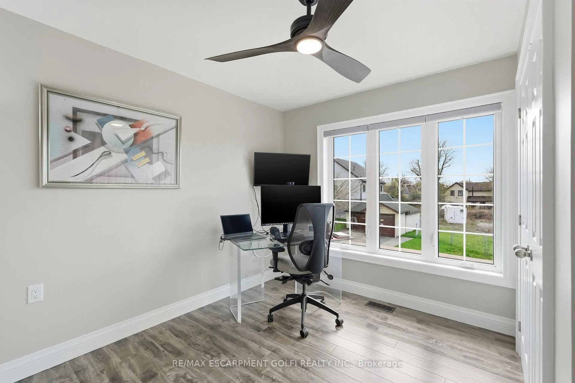 Photo 20 of 3 Rembe Avenue, Hamilton, Hamilton Beach — HOMEH