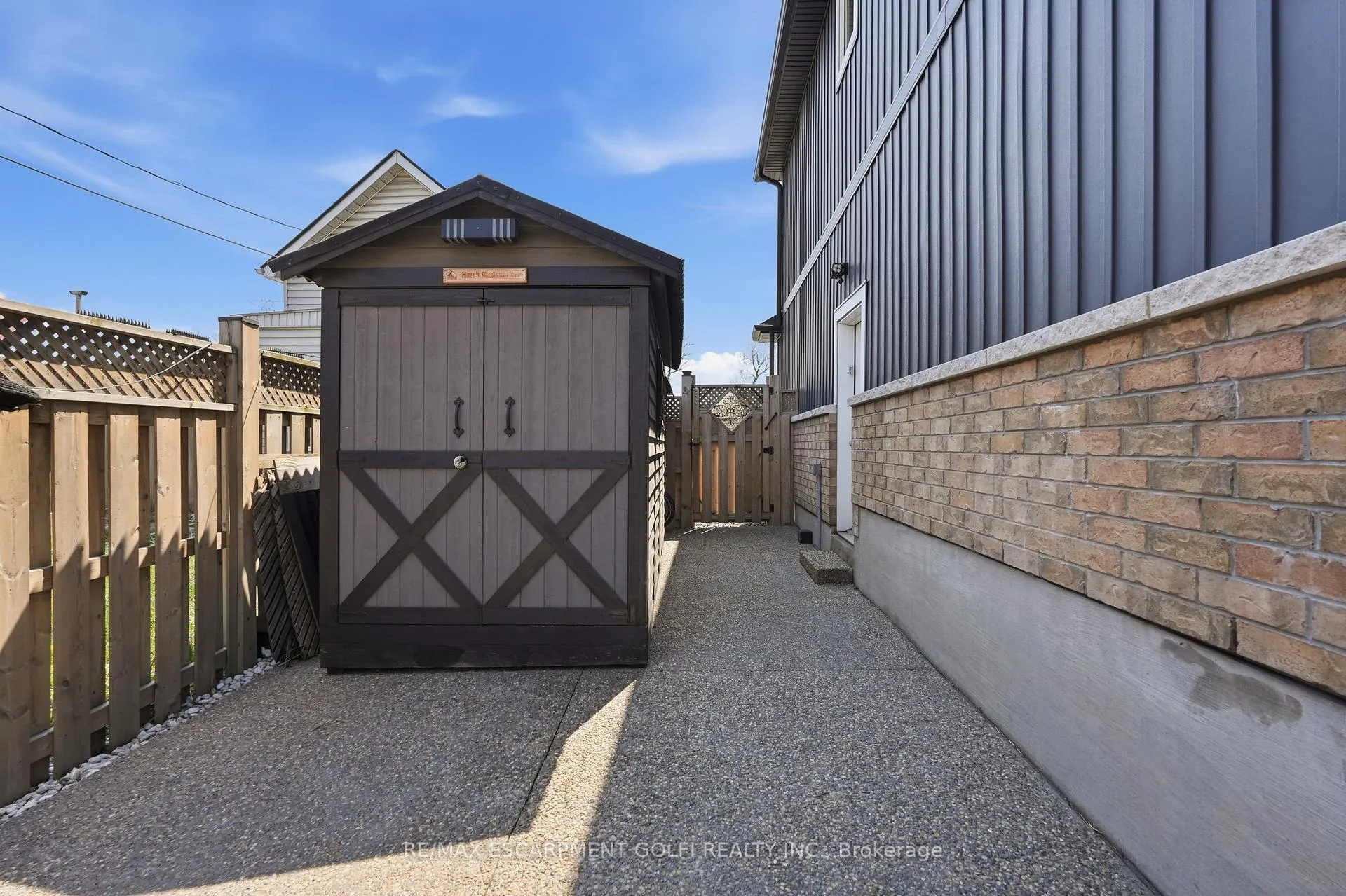 Photo 31 of 3 Rembe Avenue, Hamilton, Hamilton Beach — HOMEH