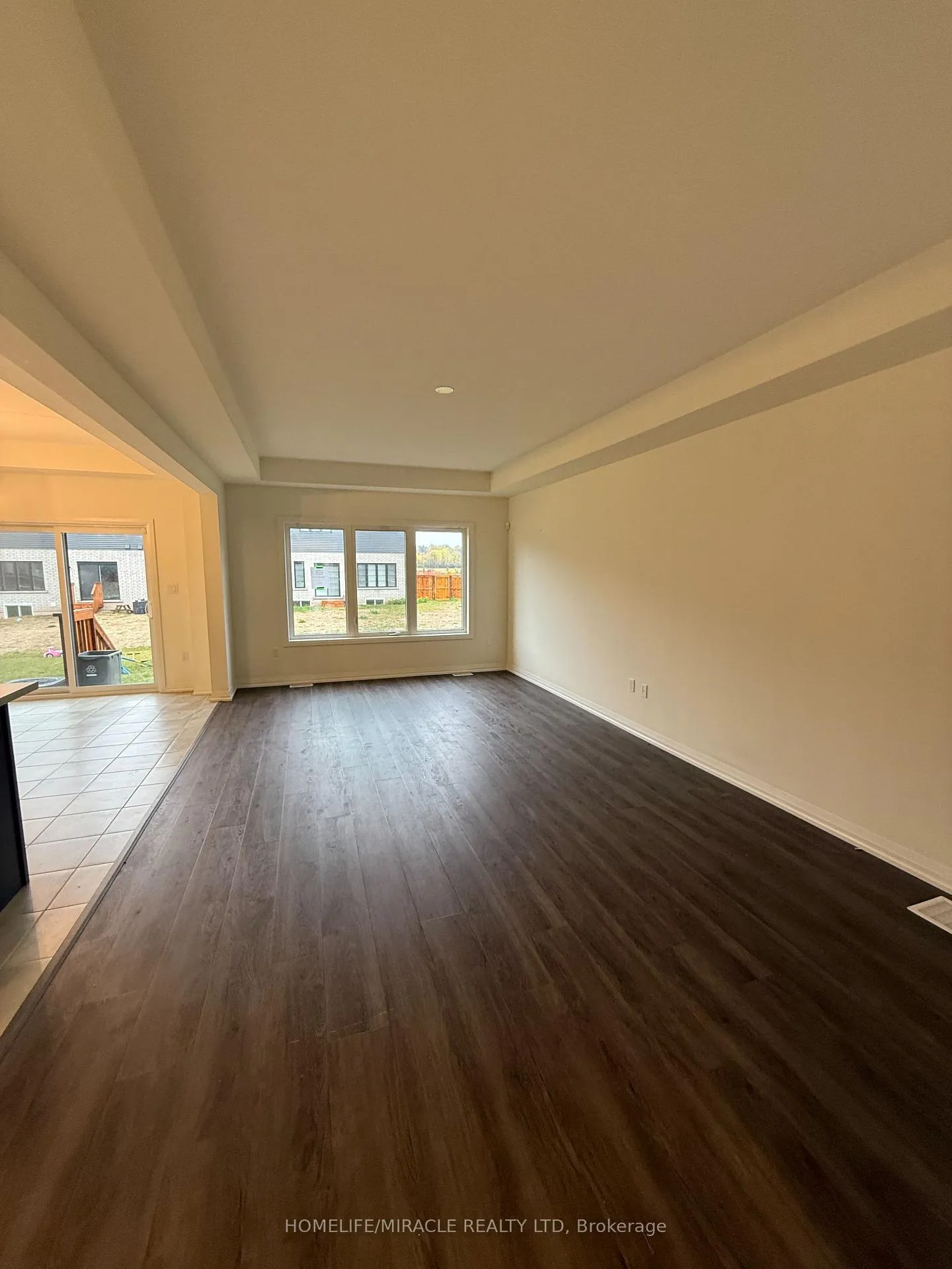 Photo 8 of 72 Samuel Avenue, Pelham, Fonthill — HOMEH