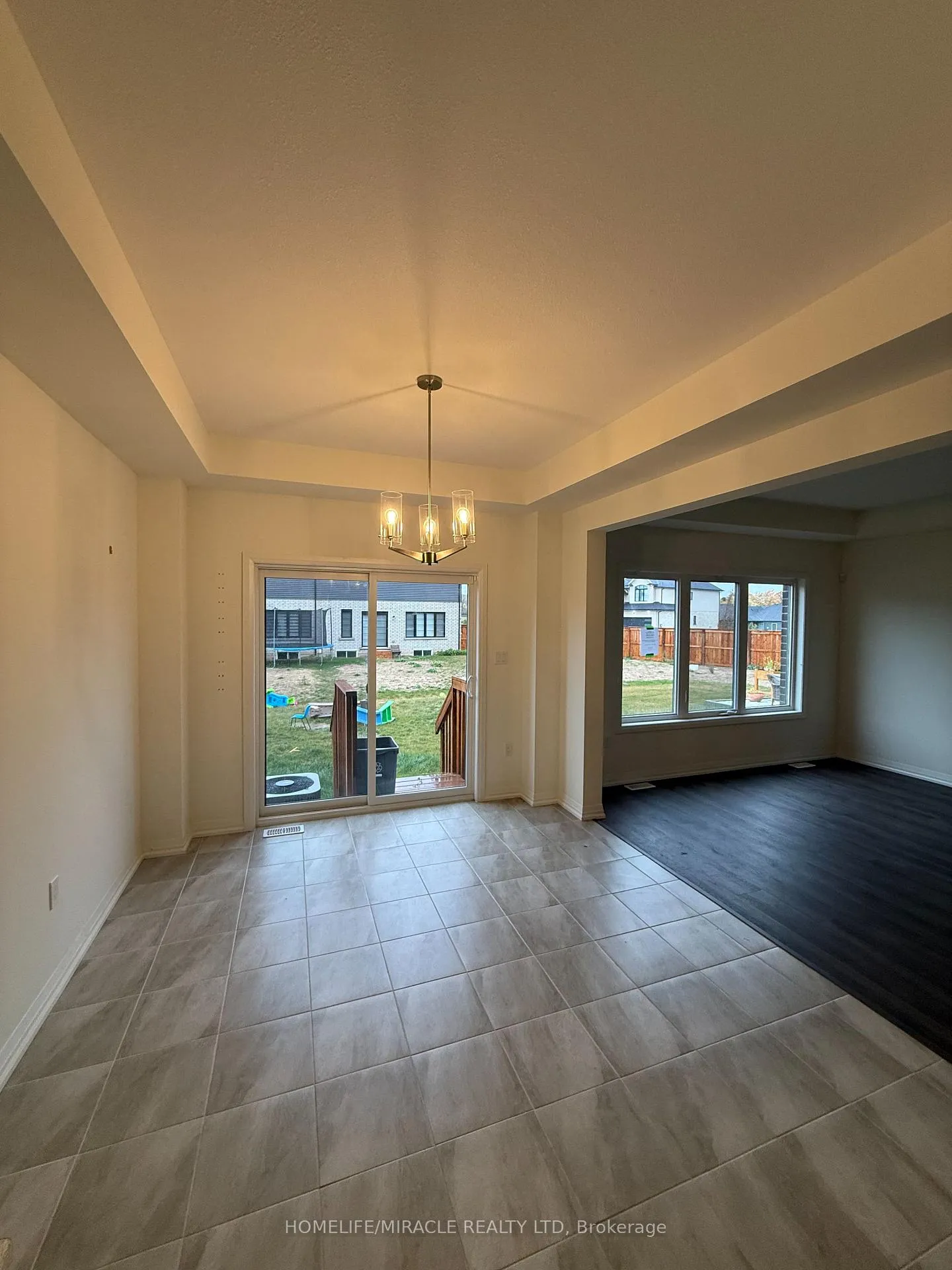 Photo 11 of 72 Samuel Avenue, Pelham, Fonthill — HOMEH
