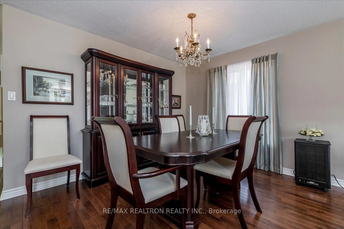 Photo 7 of 44 Columbia Road, Barrie, Holly — HOMEH