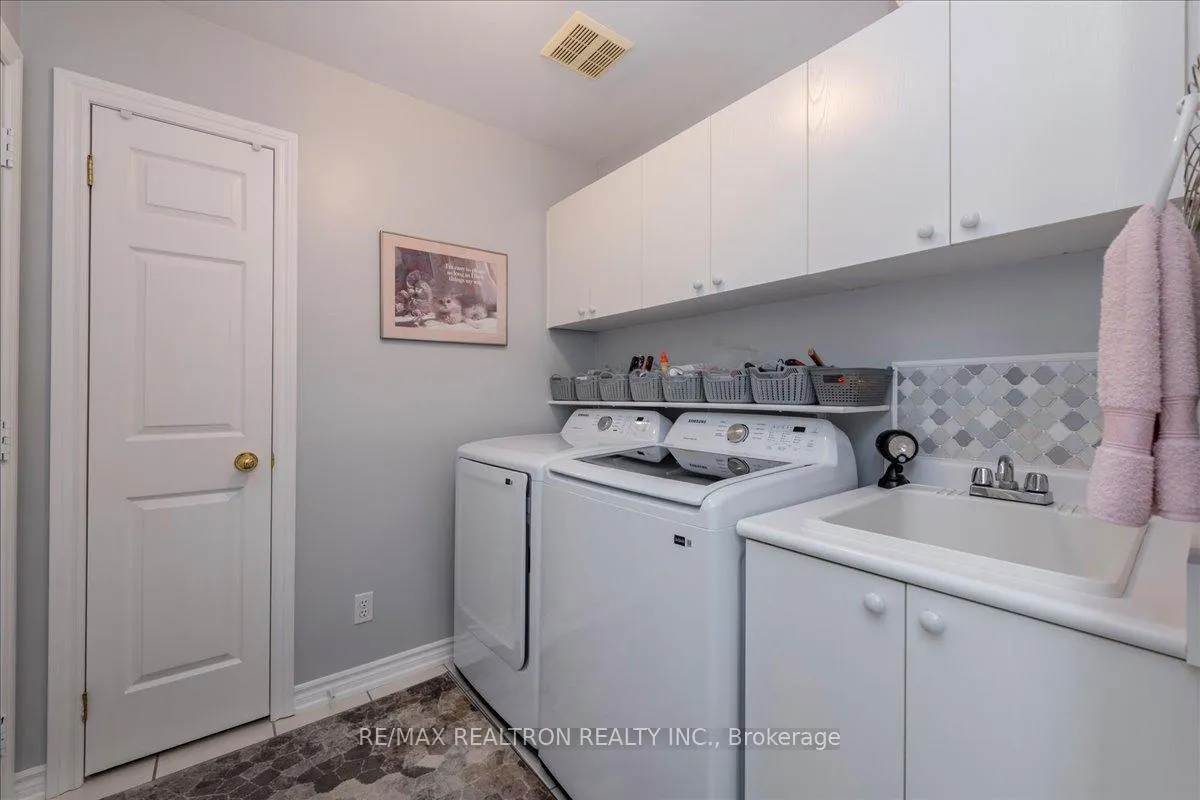 Photo 21 of 44 Columbia Road, Barrie, Holly — HOMEH