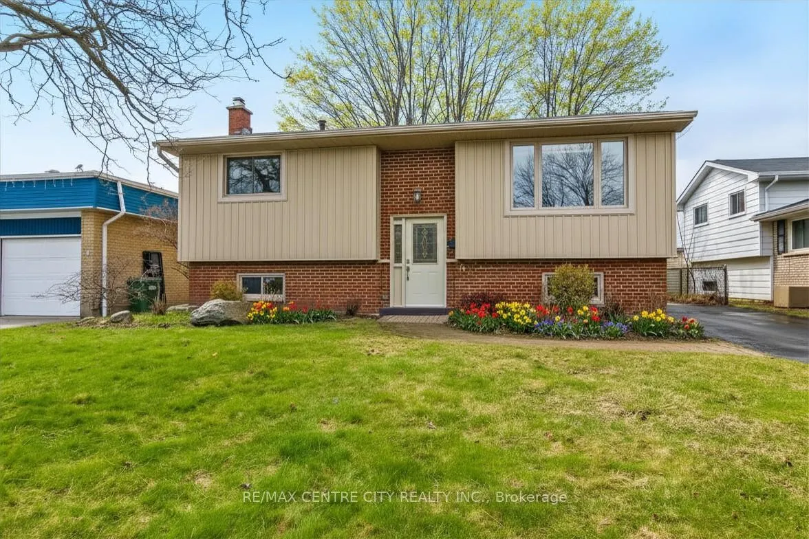 Photo 1 of 50 Erinlea Drive, St. Thomas — HOMEH