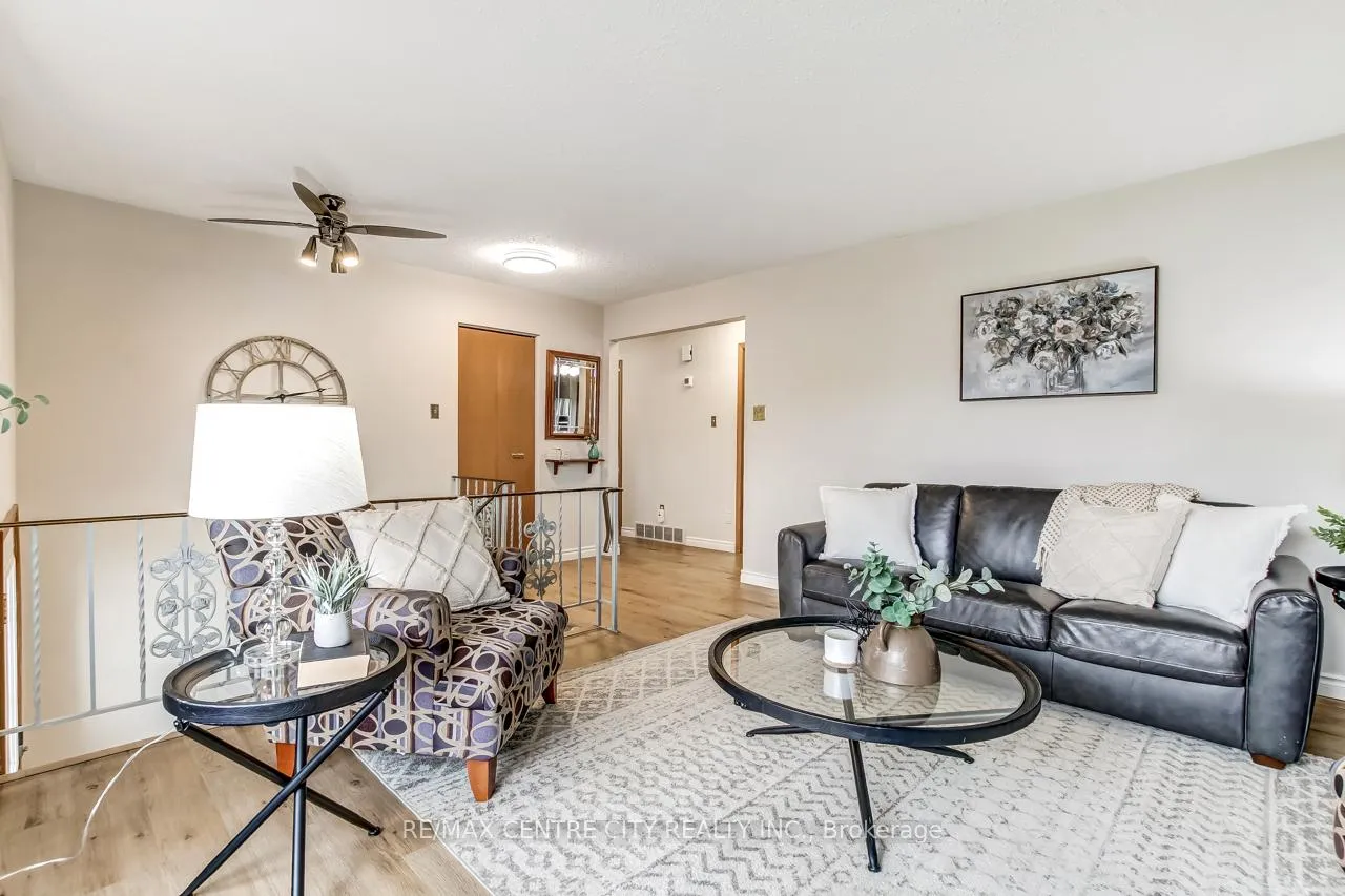 Photo 5 of 50 Erinlea Drive, St. Thomas — HOMEH