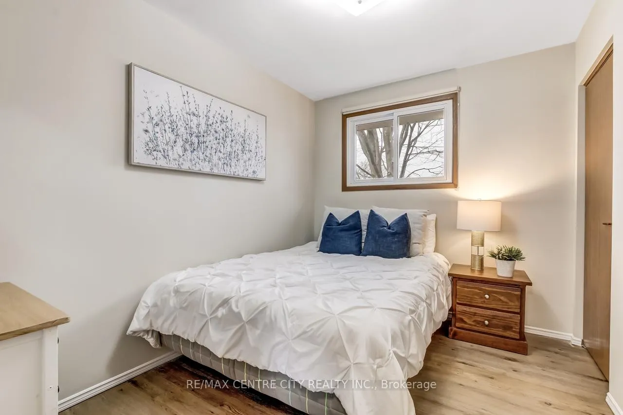 Photo 9 of 50 Erinlea Drive, St. Thomas — HOMEH