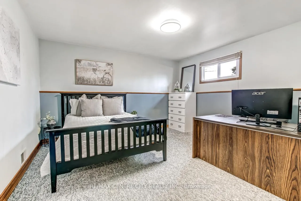 Photo 16 of 50 Erinlea Drive, St. Thomas — HOMEH