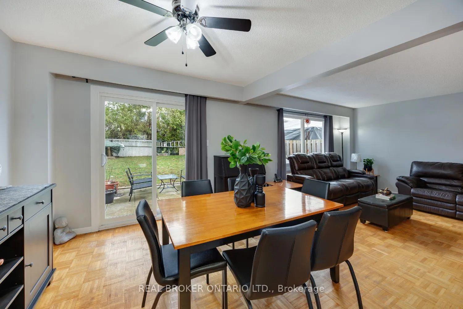 Photo 12 of 71 Roser Crescent, Clarington, Bowmanville — HOMEH