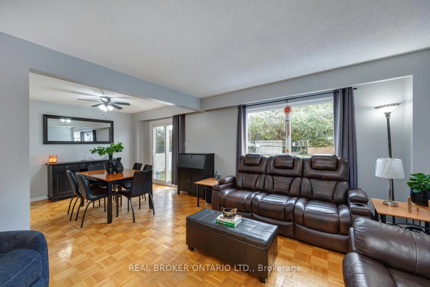Photo 13 of 71 Roser Crescent, Clarington, Bowmanville — HOMEH