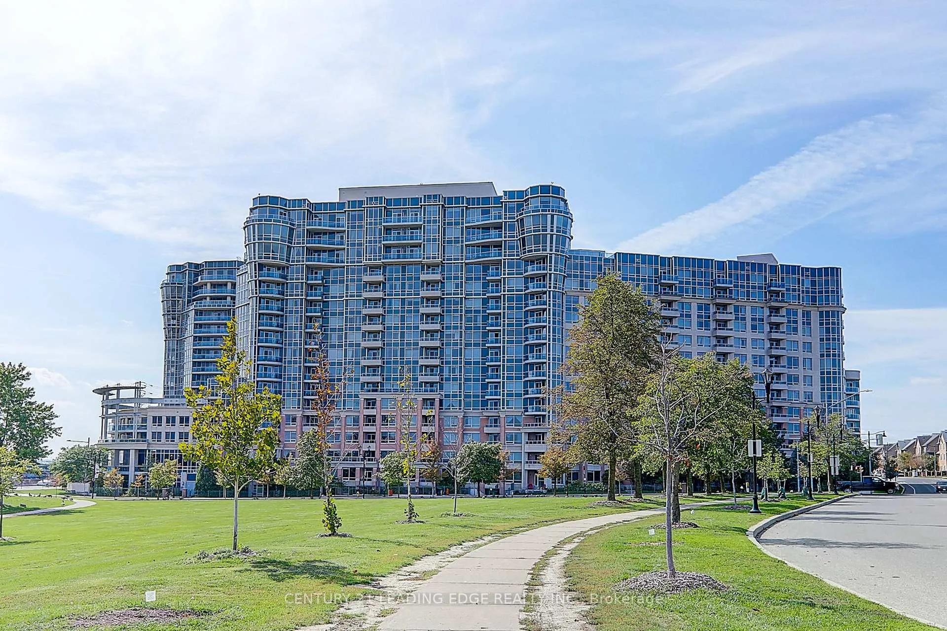 Photo 2 of Unit 228, 33 Cox Boulevard, Markham, Unionville — HOMEH