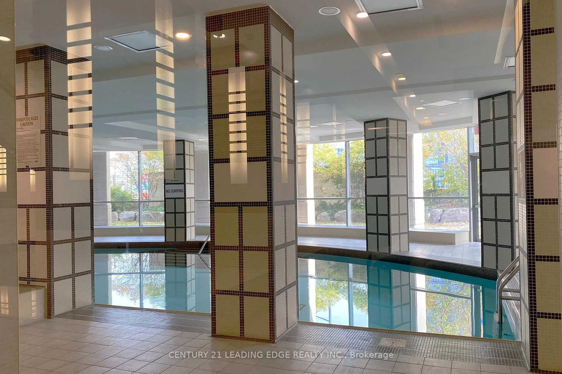Photo 5 of Unit 228, 33 Cox Boulevard, Markham, Unionville — HOMEH