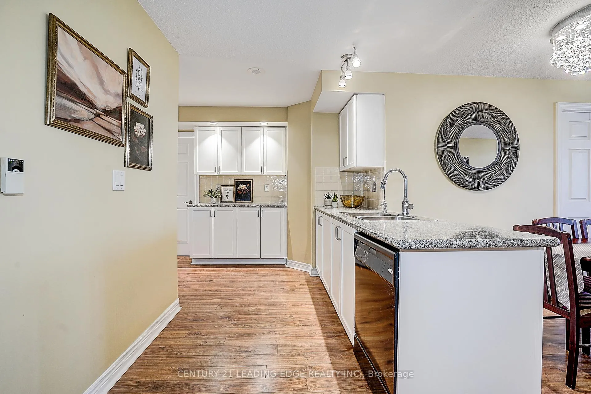 Photo 13 of Unit 228, 33 Cox Boulevard, Markham, Unionville — HOMEH