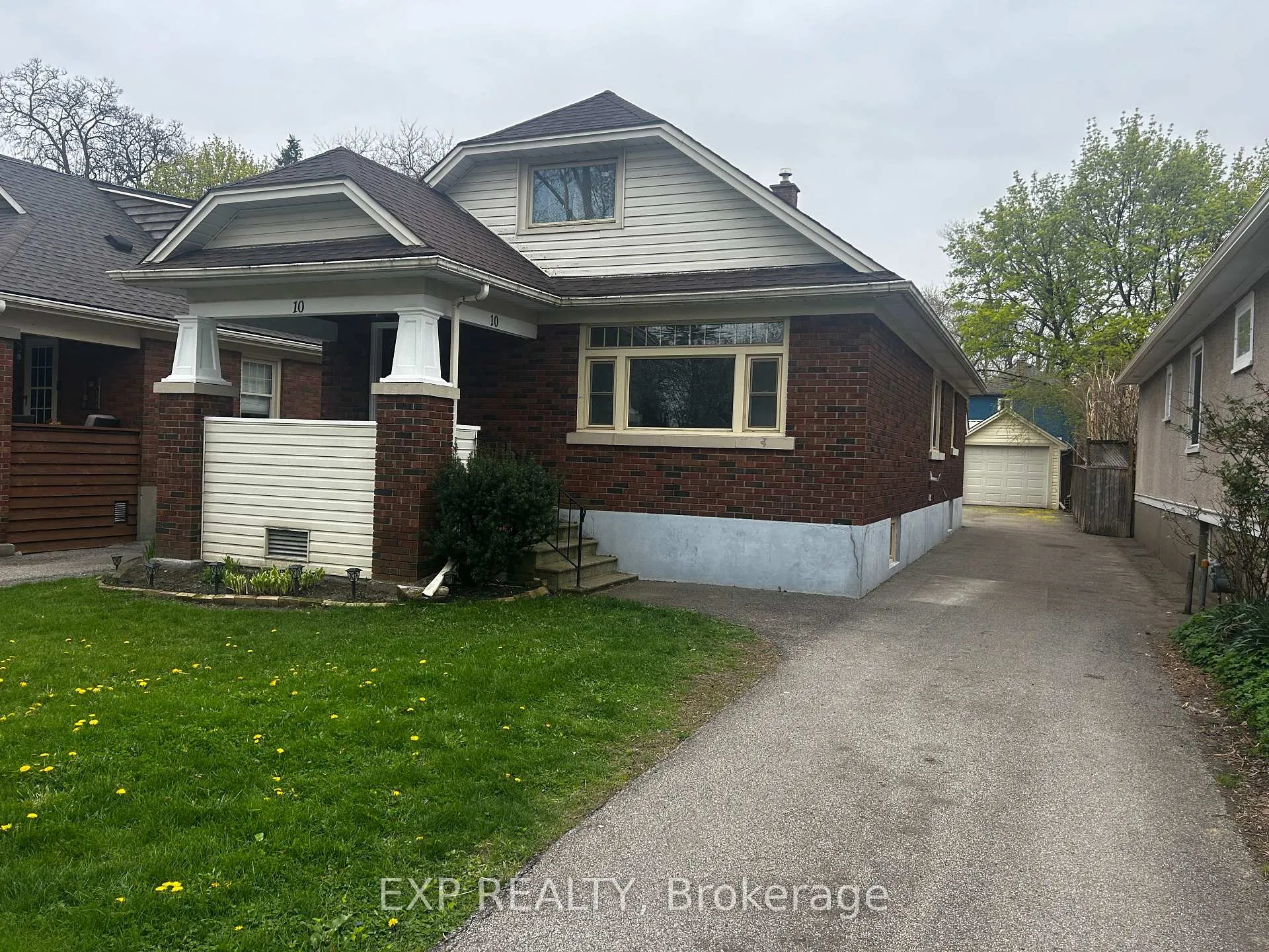 Photo 2 of 10 Junkin Street, St. Catharines, Downtown — HOMEH