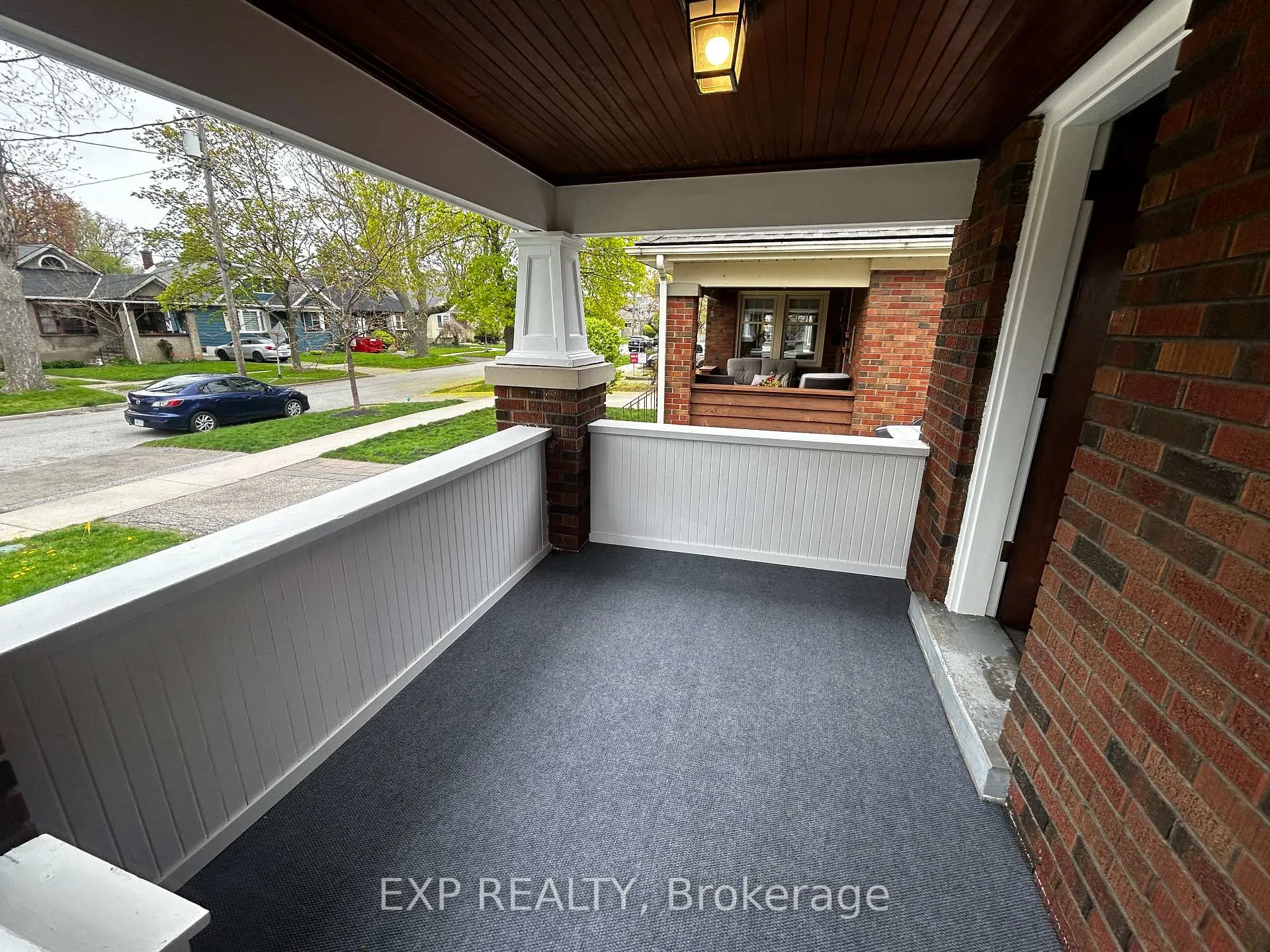 Photo 5 of 10 Junkin Street, St. Catharines, Downtown — HOMEH