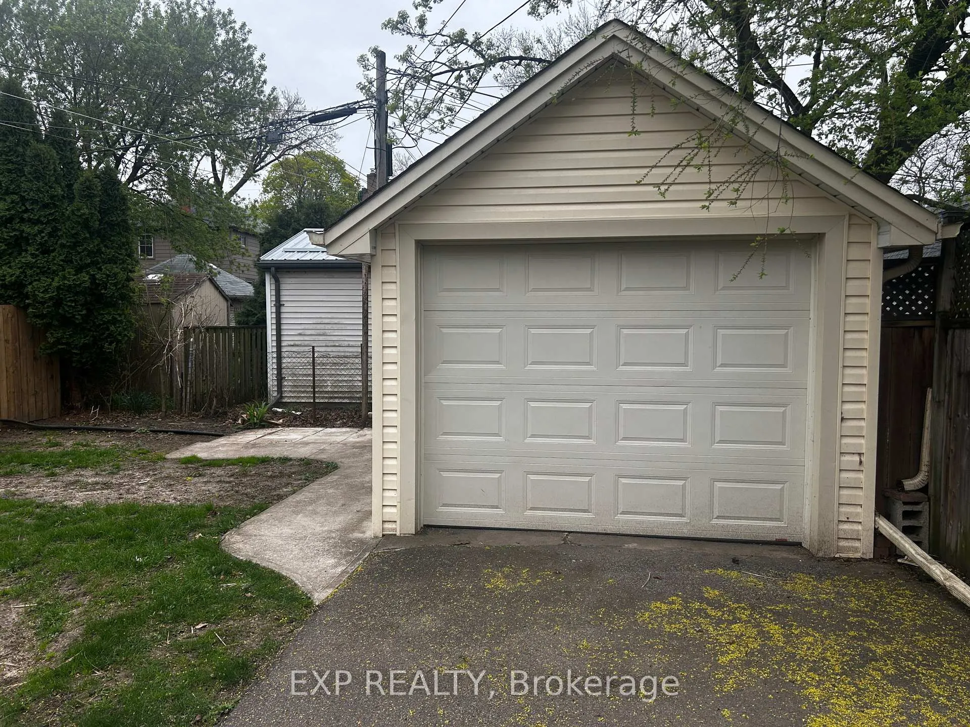Photo 26 of 10 Junkin Street, St. Catharines, Downtown — HOMEH