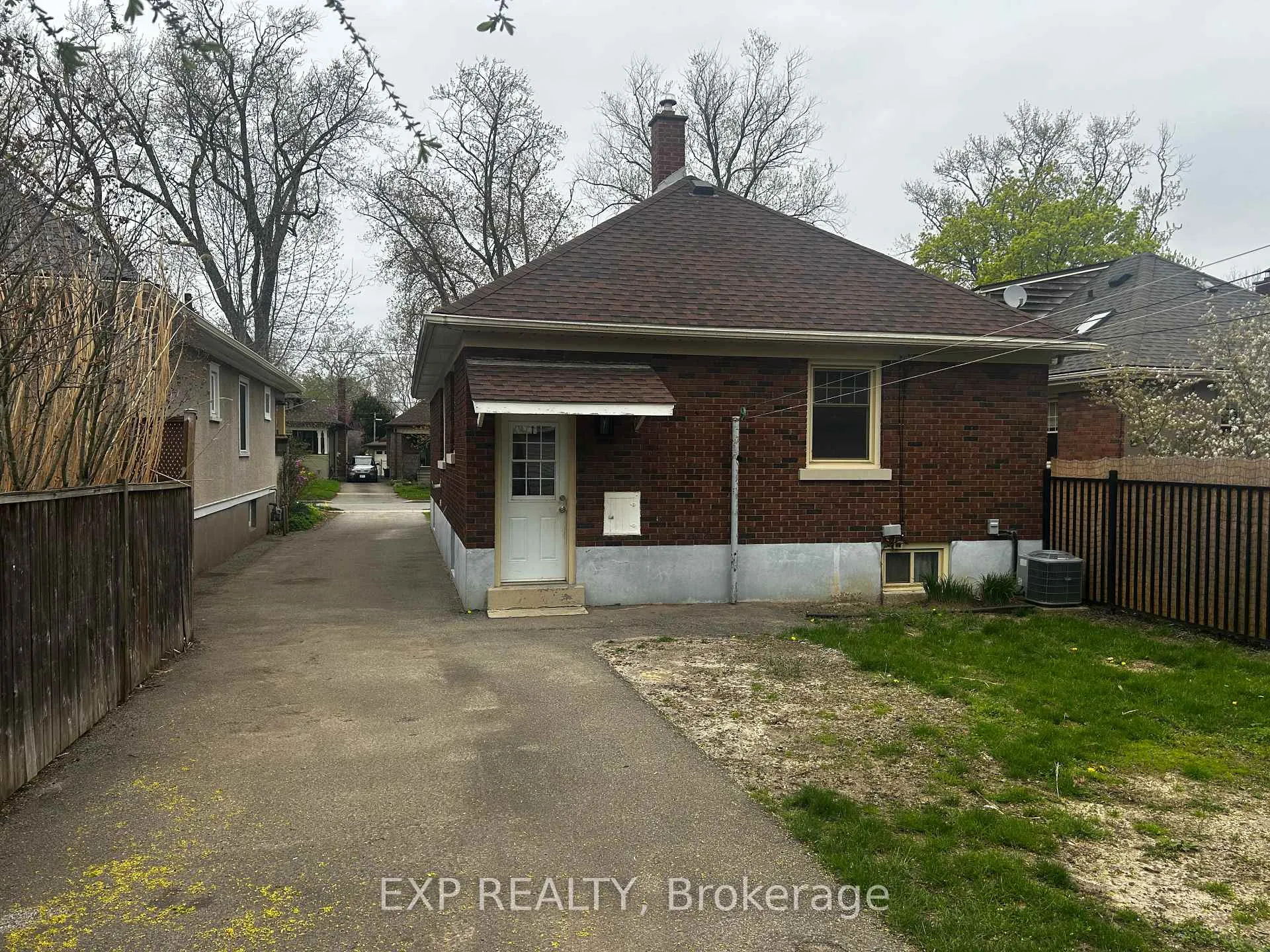 Photo 27 of 10 Junkin Street, St. Catharines, Downtown — HOMEH