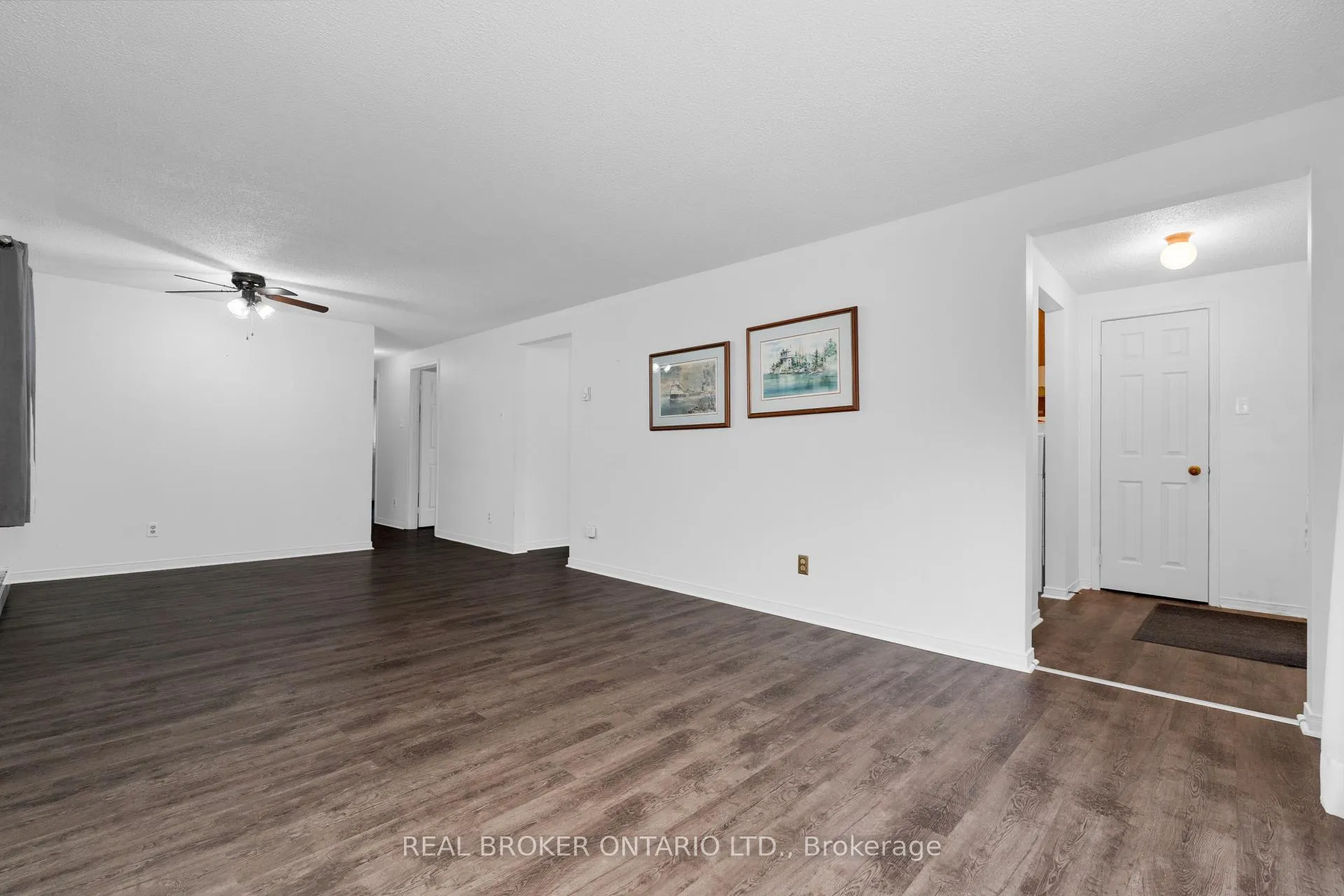 Photo 17 of 8 Maple Leaf Terrace, Innisfil, Cookstown — HOMEH