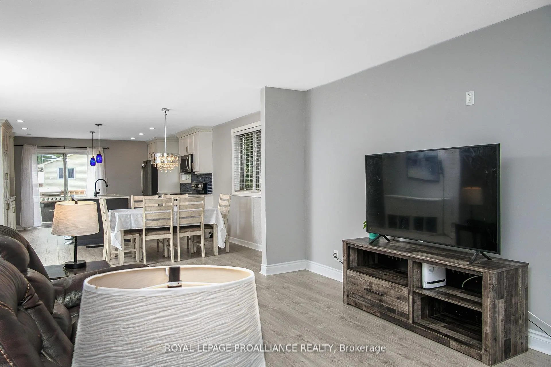 Photo 12 of 11 Springbrook Crescent, Belleville, Belleville Ward — HOMEH