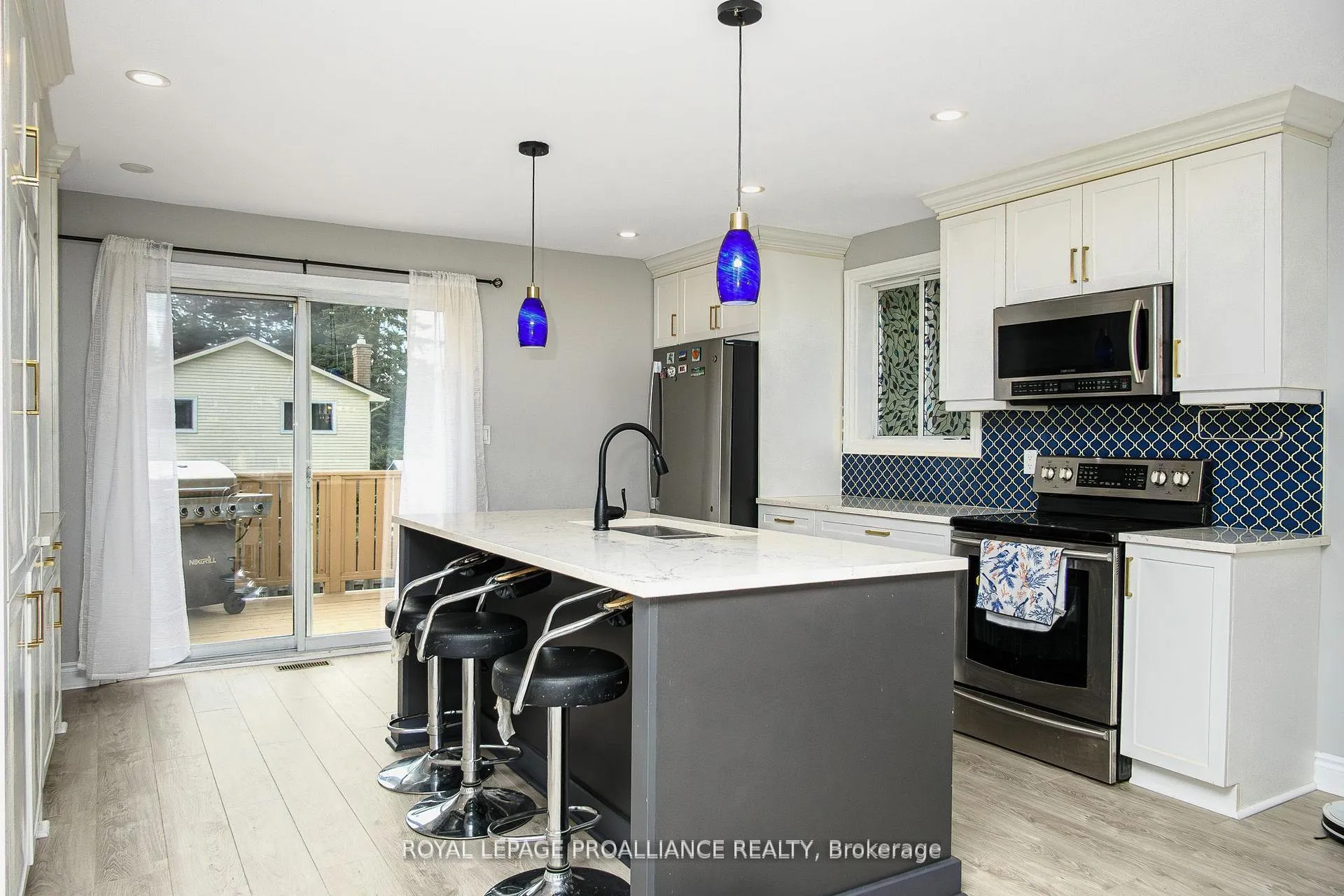 Photo 16 of 11 Springbrook Crescent, Belleville, Belleville Ward — HOMEH