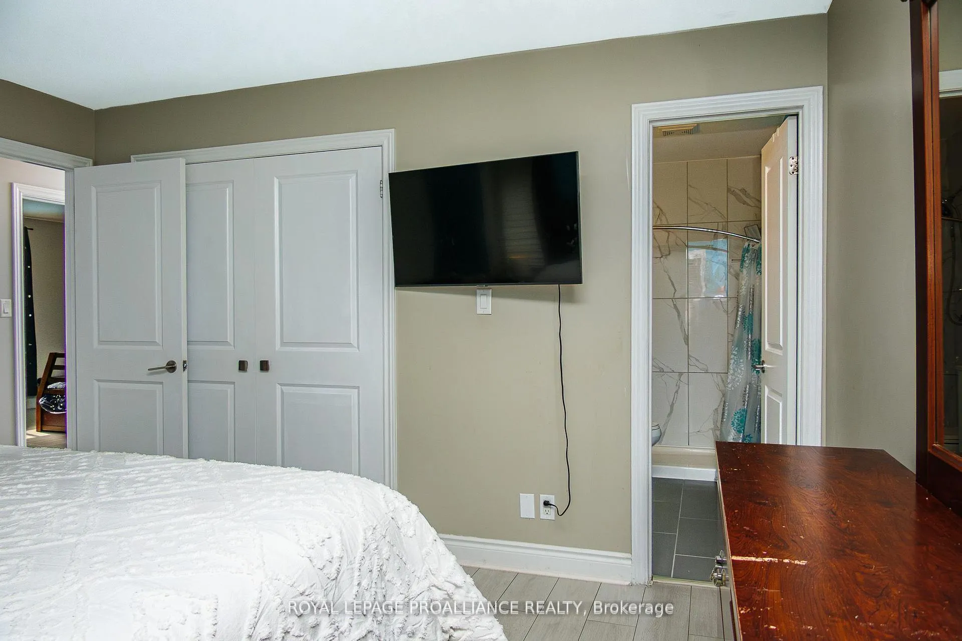 Photo 29 of 11 Springbrook Crescent, Belleville, Belleville Ward — HOMEH