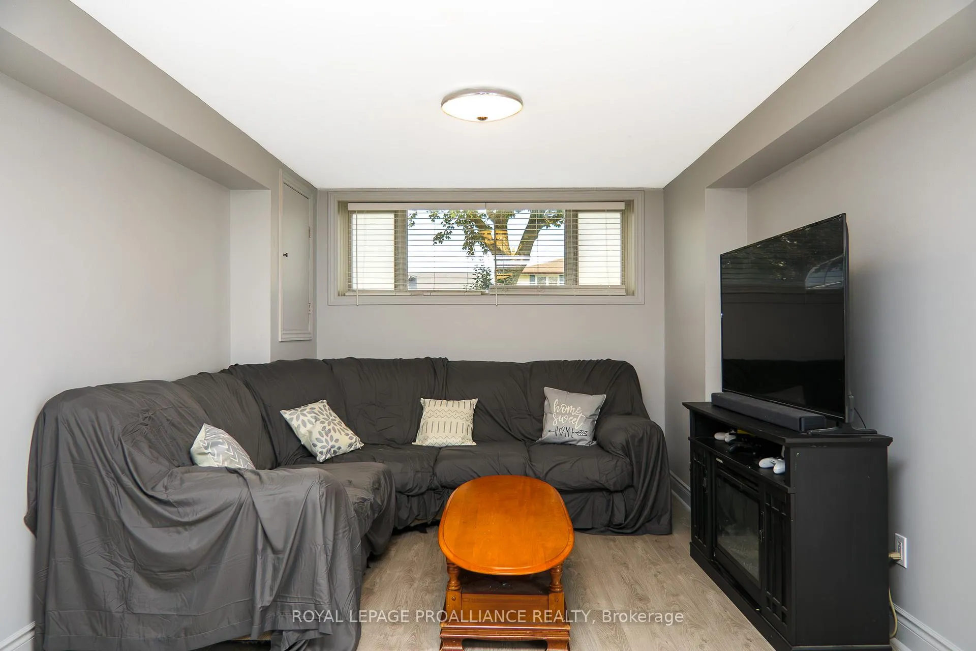 Photo 32 of 11 Springbrook Crescent, Belleville, Belleville Ward — HOMEH