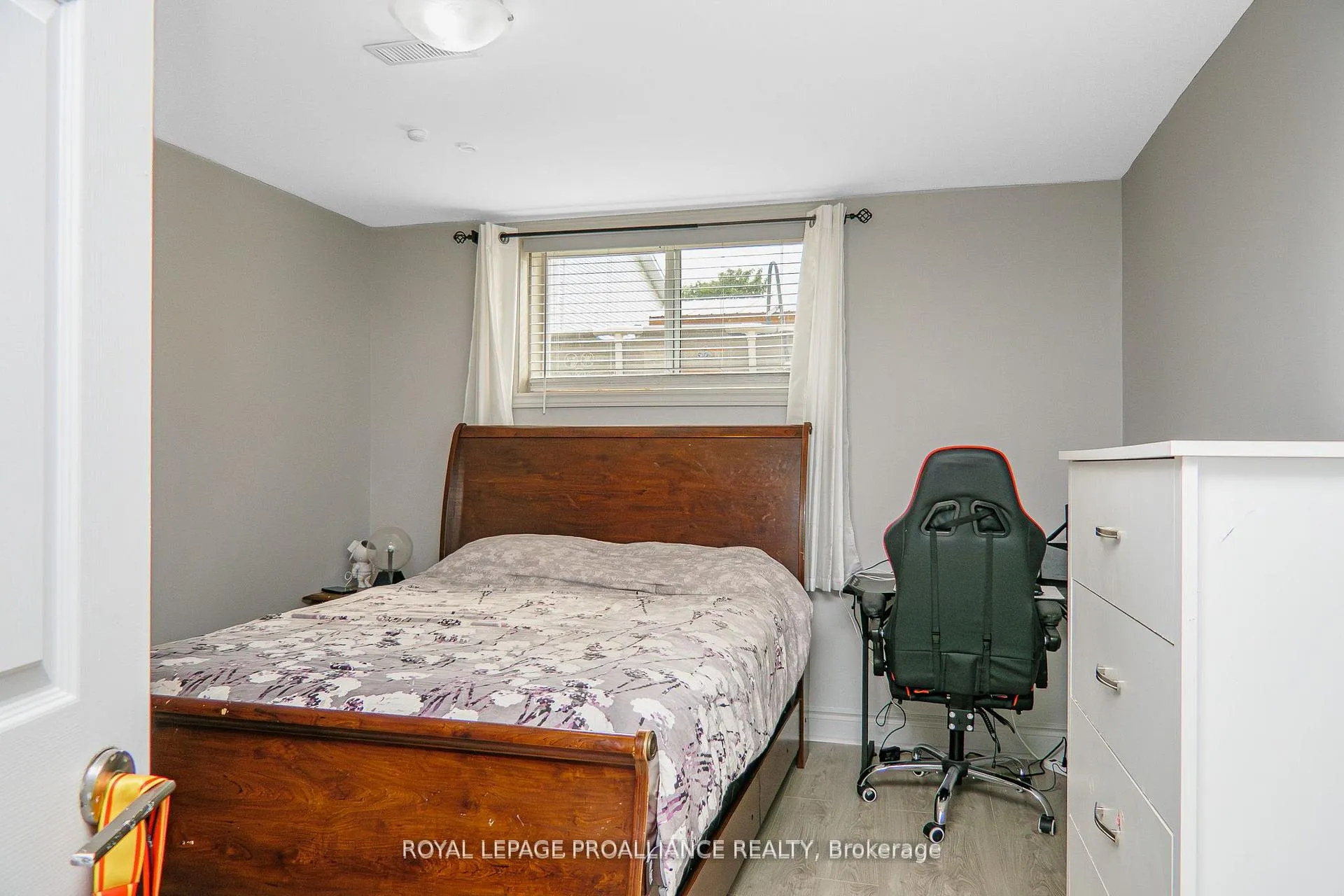 Photo 35 of 11 Springbrook Crescent, Belleville, Belleville Ward — HOMEH