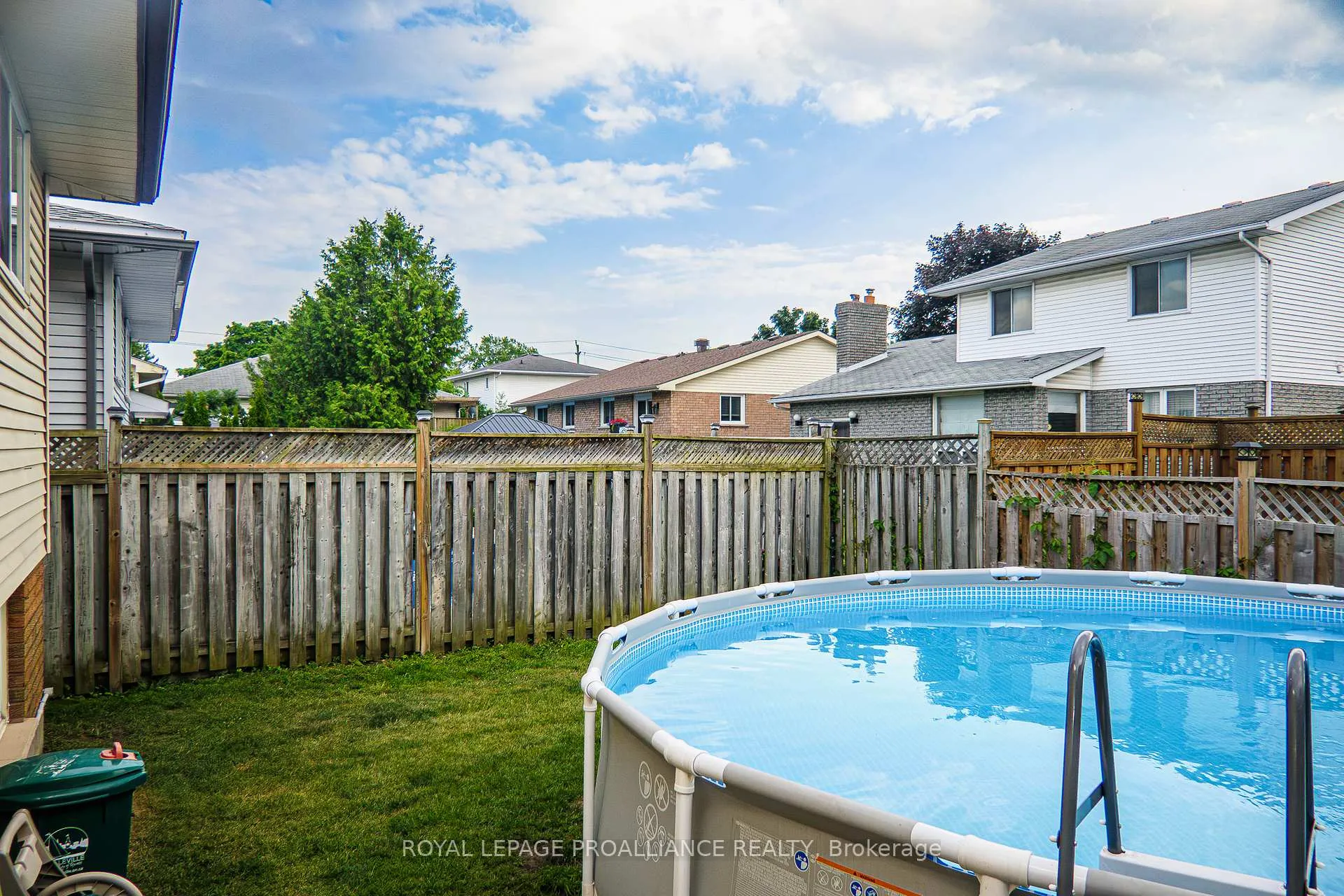 Photo 43 of 11 Springbrook Crescent, Belleville, Belleville Ward — HOMEH