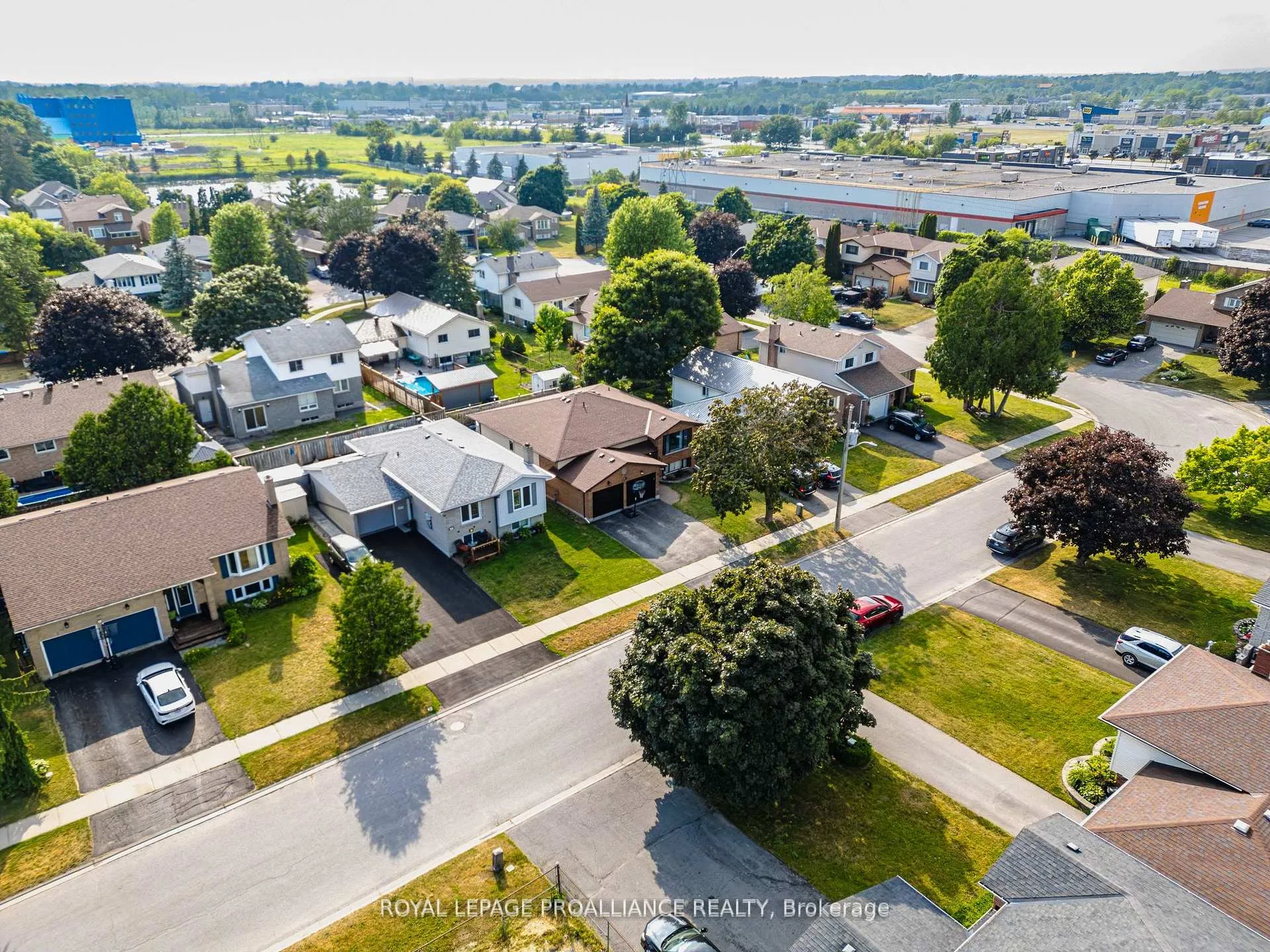 Photo 47 of 11 Springbrook Crescent, Belleville, Belleville Ward — HOMEH