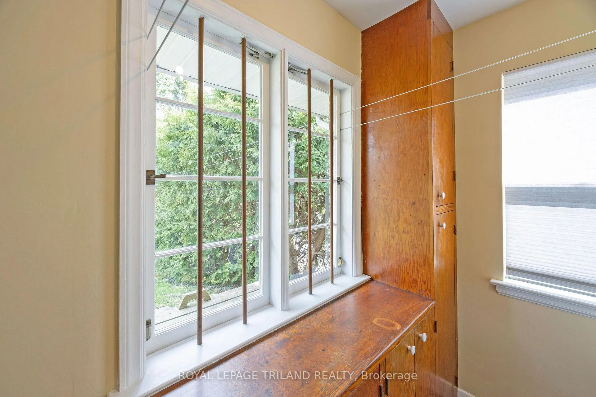 Photo 20 of 6 Rosel Crescent, London, South G — HOMEH