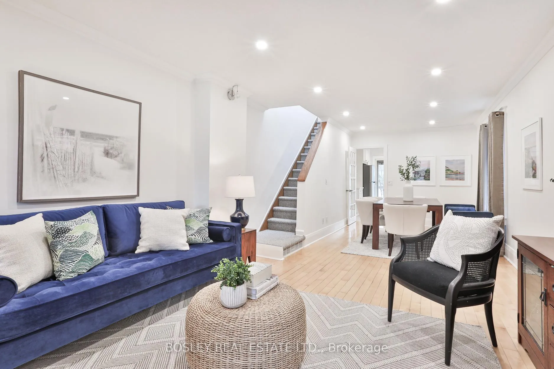 Photo 3 of 489 Balliol Street, Toronto, Mount Pleasant East — HOMEH