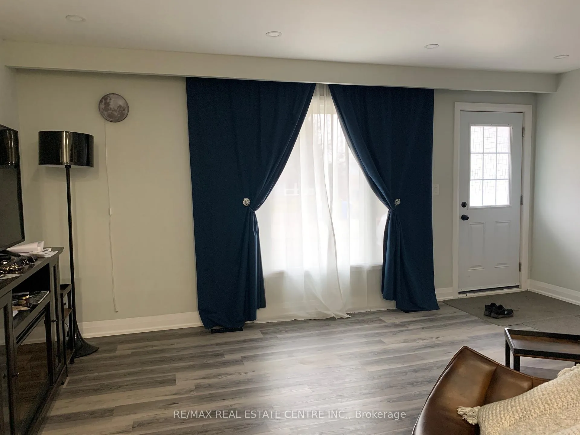 Photo 2 of 34 Caledonia Road, Orangeville — HOMEH