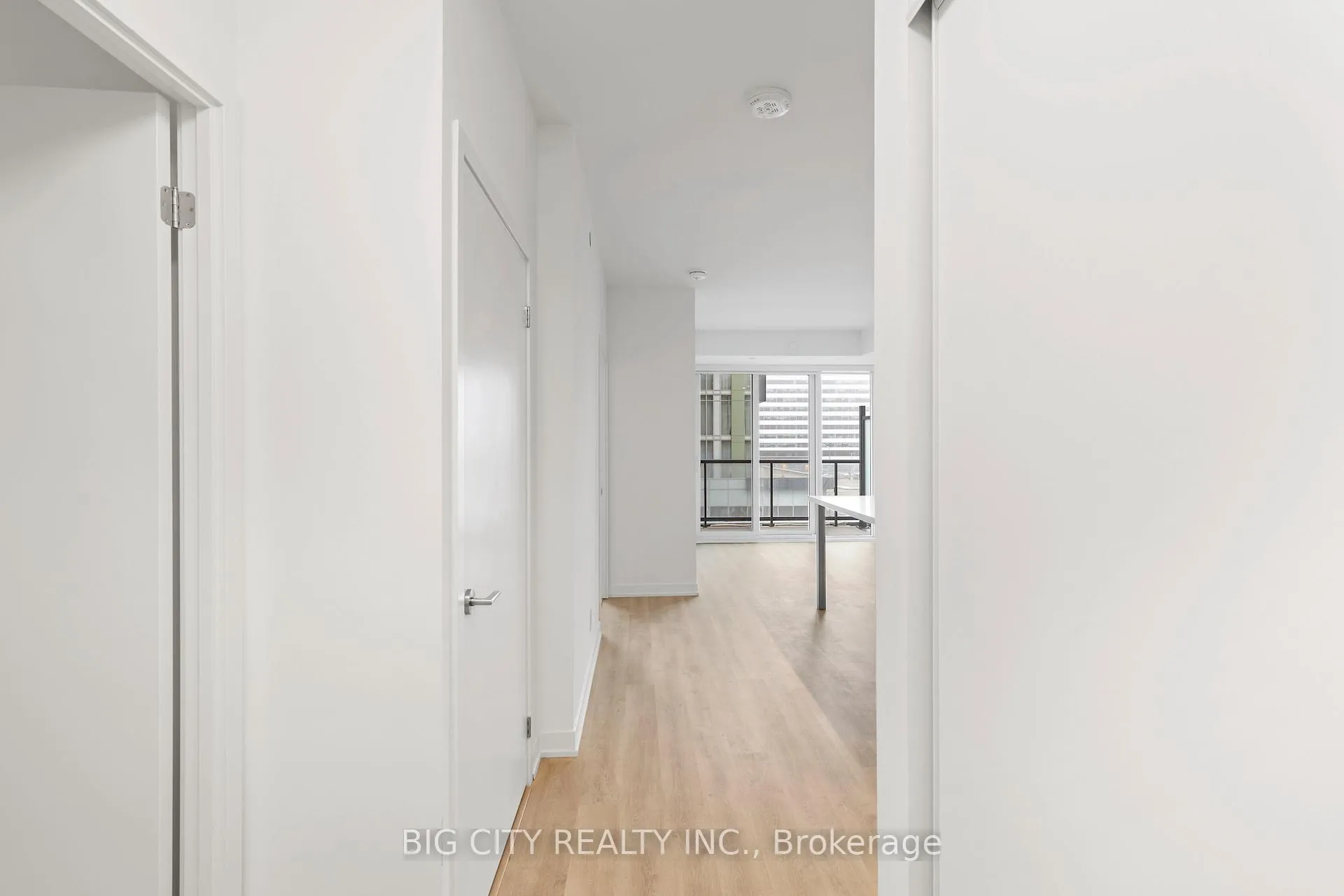 Photo 3 of Unit 517, 8119 Birchmount Road, Markham, Unionville — HOMEH