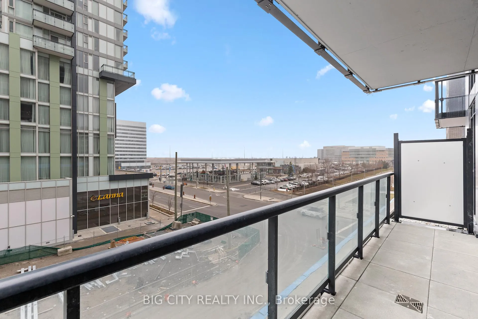 Photo 10 of Unit 517, 8119 Birchmount Road, Markham, Unionville — HOMEH