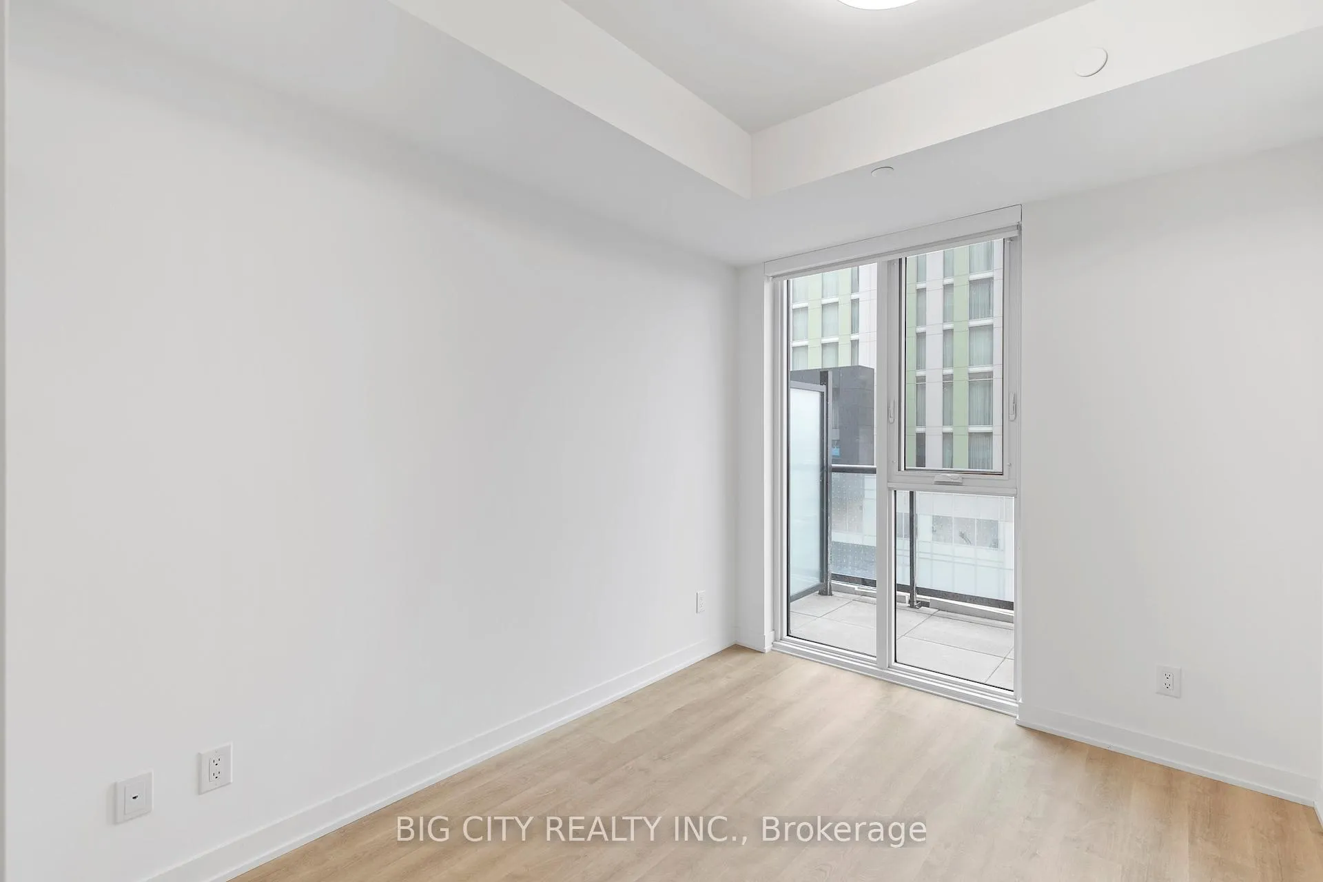 Photo 11 of Unit 517, 8119 Birchmount Road, Markham, Unionville — HOMEH